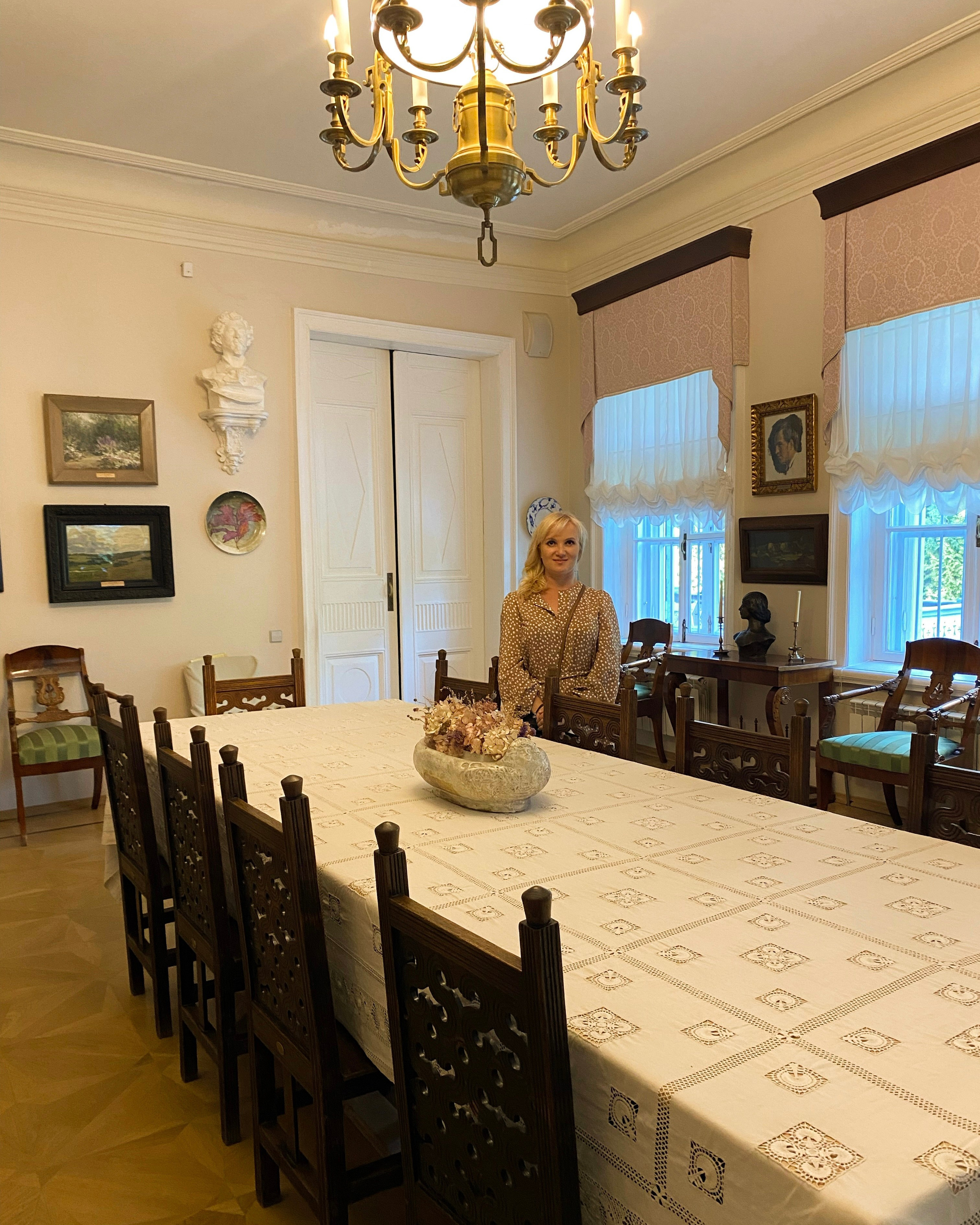 Усадьбы. Экскурсовод по Москве Беляева Валентина