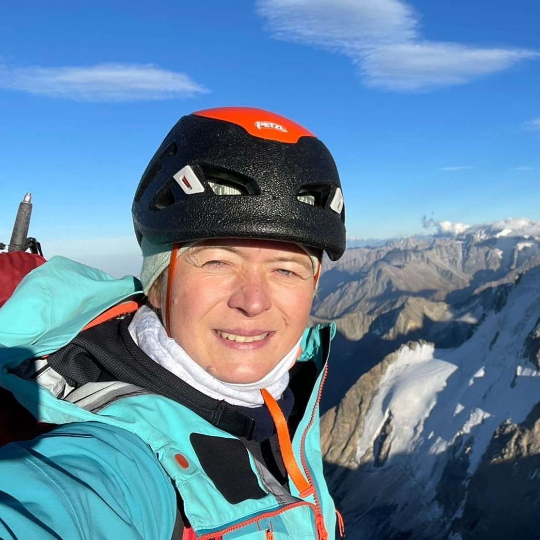 Лучшие женщины горные гиды России. “Steel Angel”: women’s climbing award