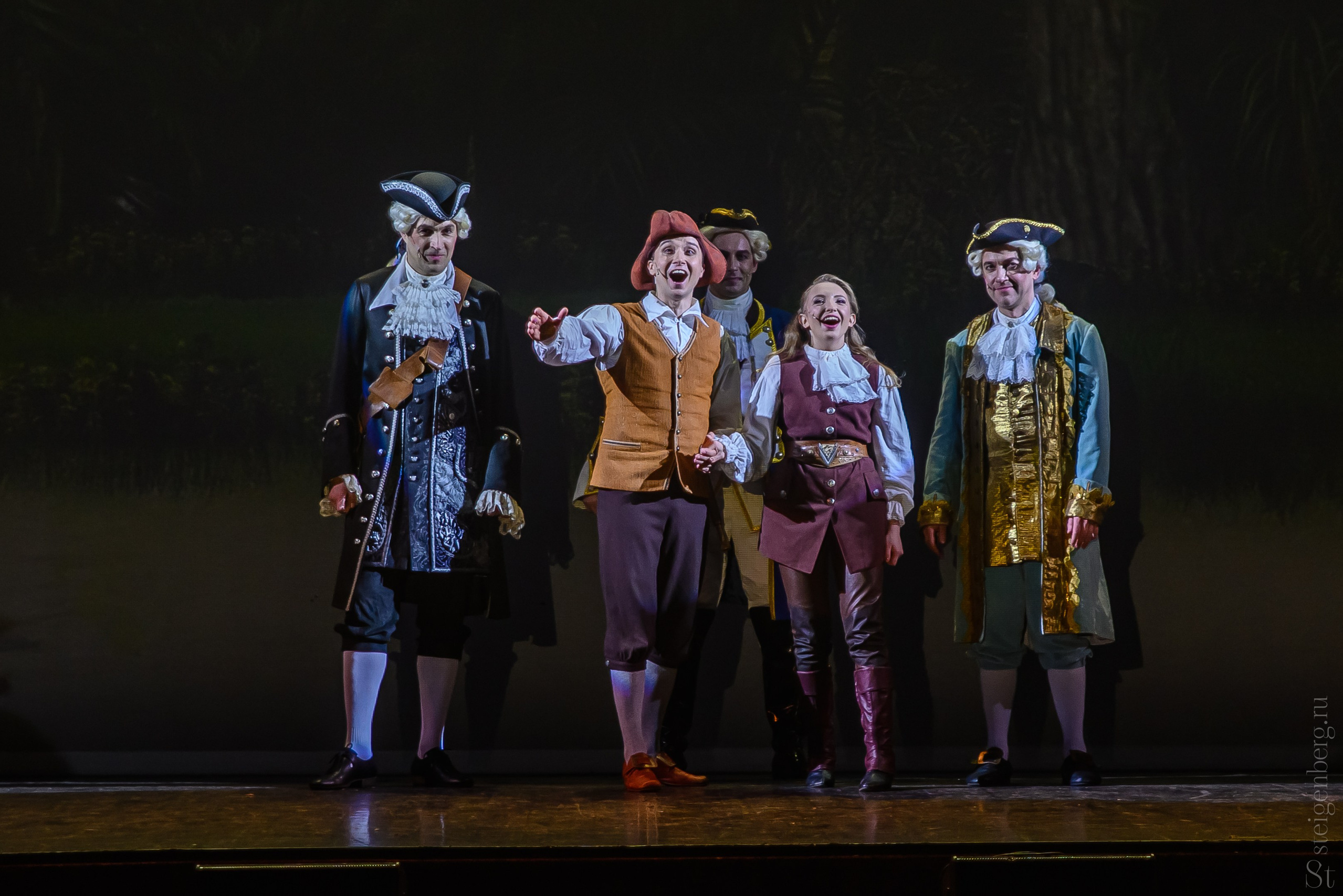 Спектакль Остров сокровищ. Steigenberg