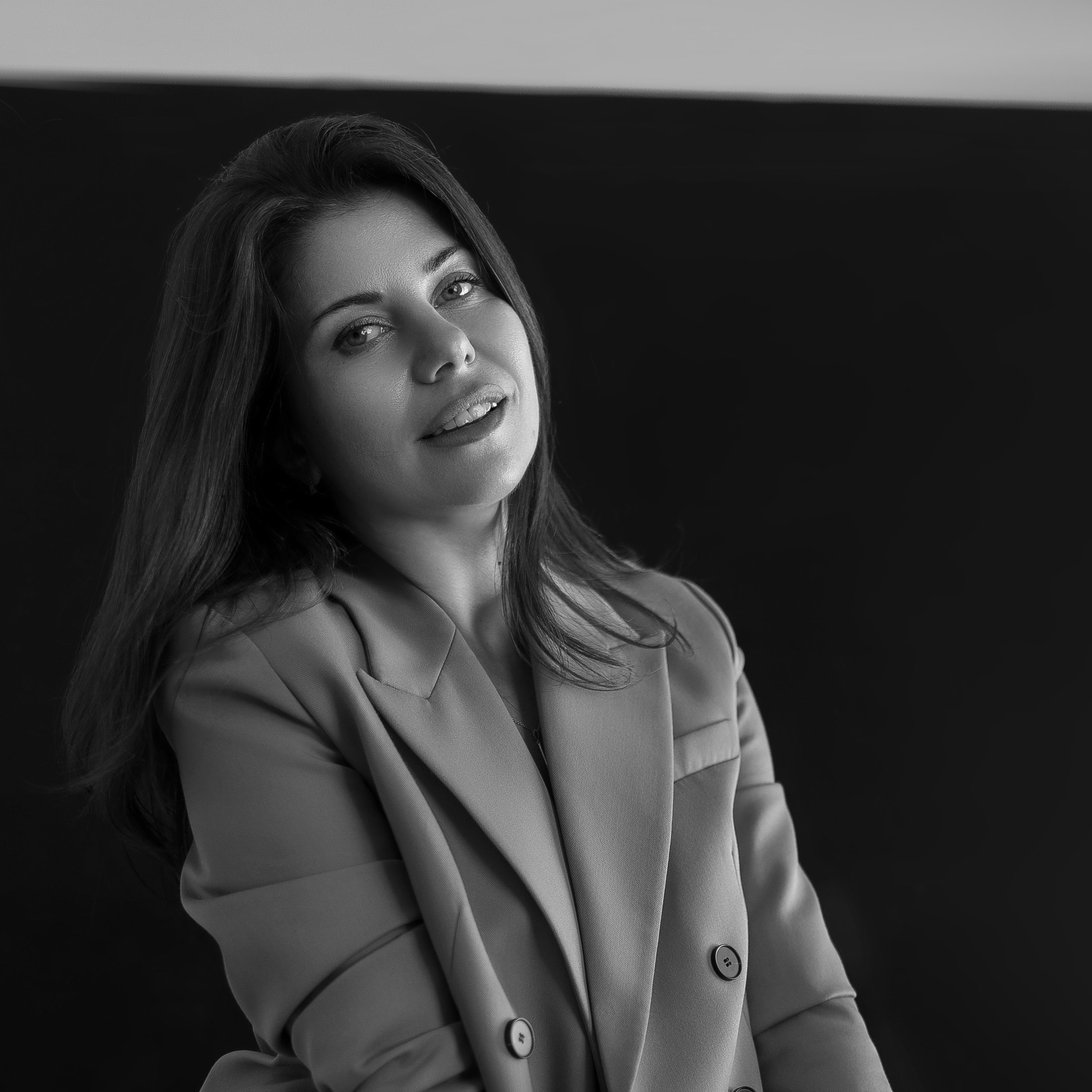 Фотограф беременности в Краснодаре. Семейный фотограф в студии краснодар.  фотосессия беременности в студии. Обучение фотографии. фотосессии все включено