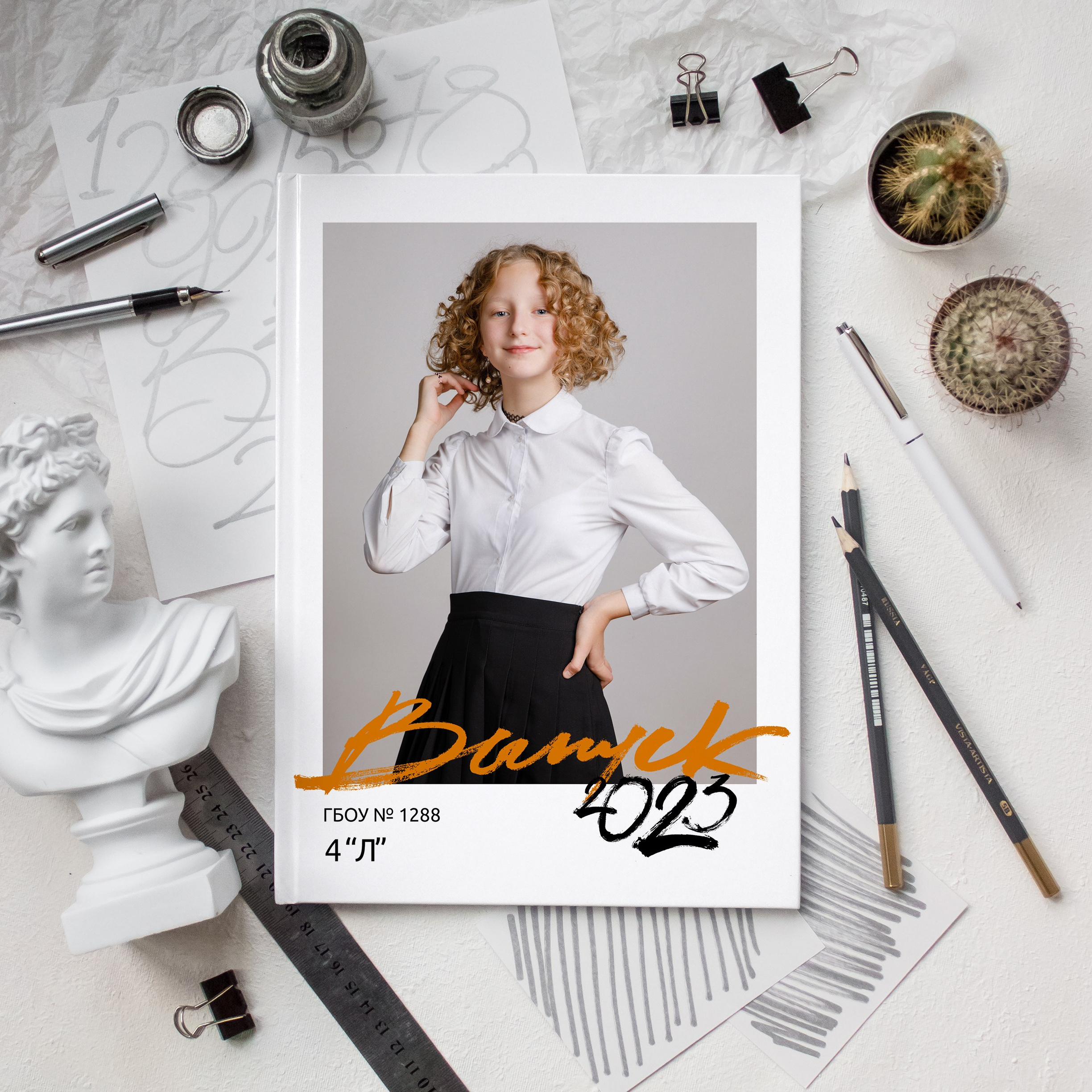 ДЛЯ 1-4 КЛАССОВ. Выпускные альбомы в Москве FOTOVMESTE