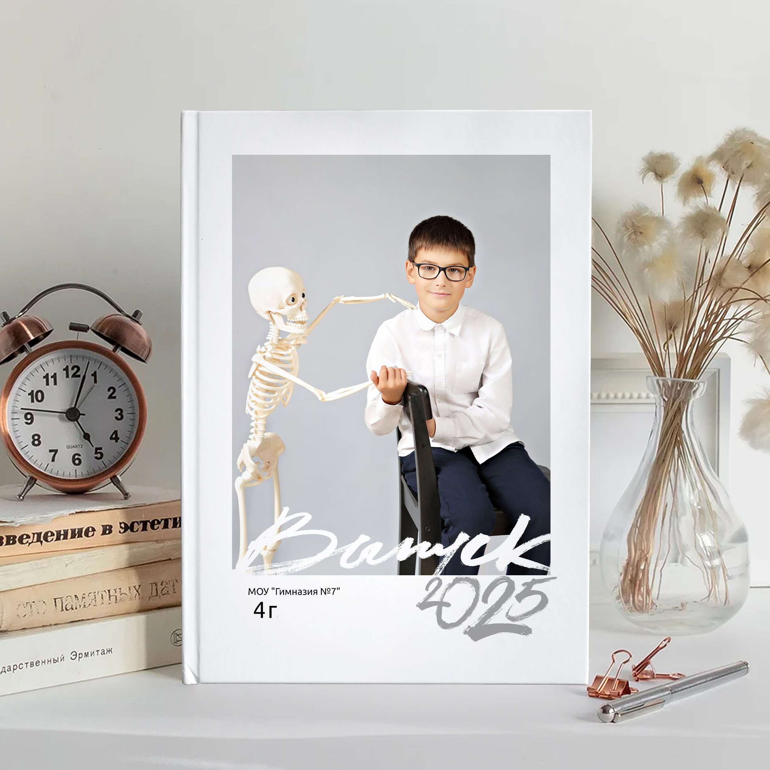 Выпускные альбомы и школьный фотограф в Подольске, Троицке, Щербинке, Москве и Московской области