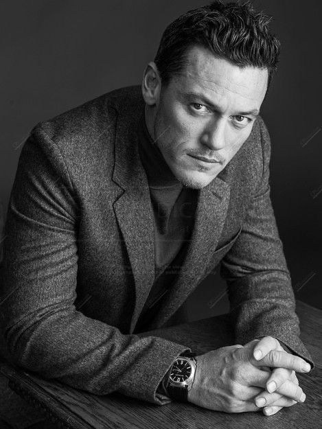 КОНТЕНТ СЪЕМКА — ФОТОСЕССИЯ АДВОКАТА