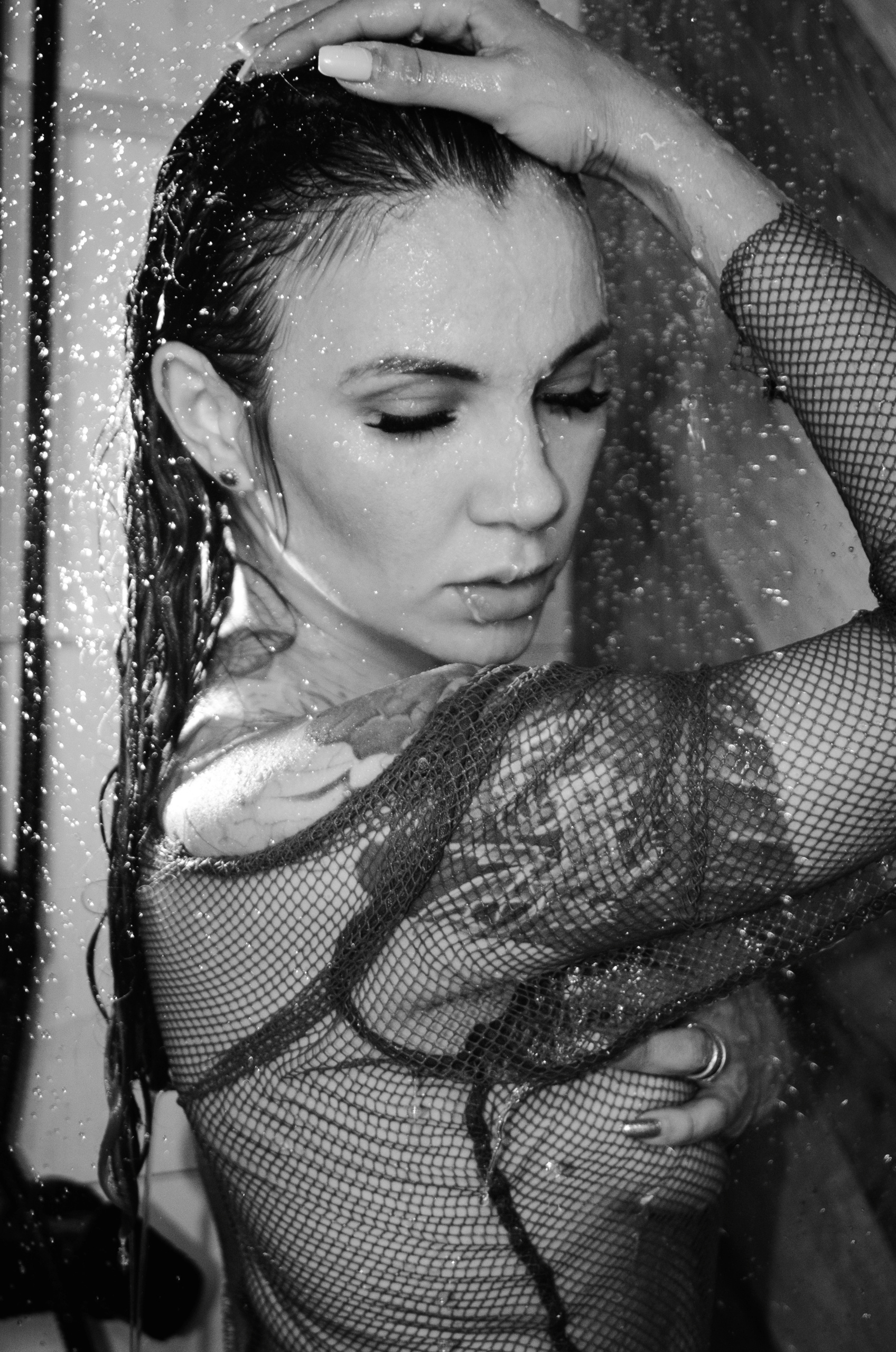 Фото в теплом душе. Будуарный и портретный фотограф в Ростове-на-Дону Нина Чубарьян