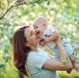 Reviews of the photographer in Scotland Elena Carruthers. Elena Carruthers family photographer in Scotland (Edinburgh, Glasgow)