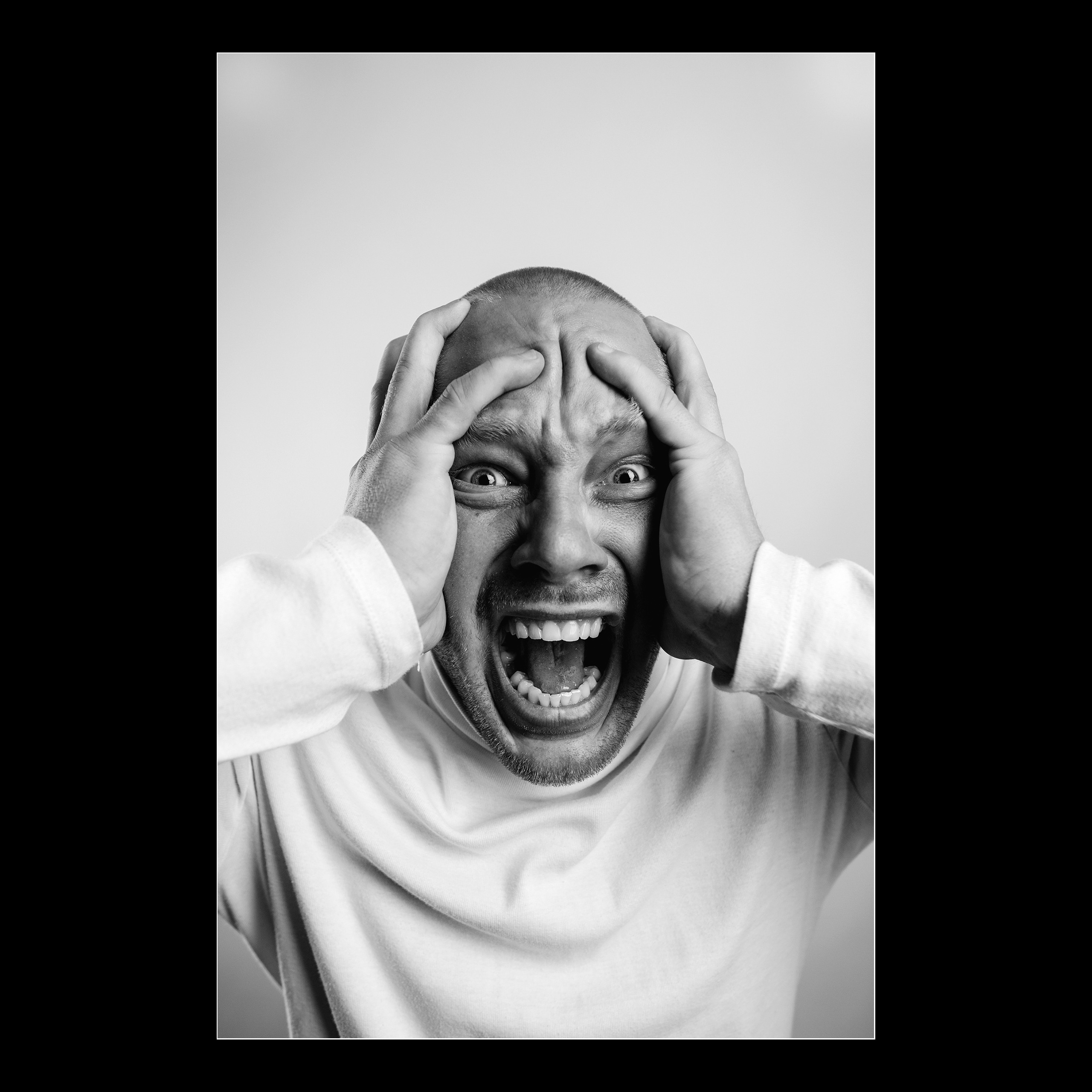 Почему я до сих под снимаю людей?