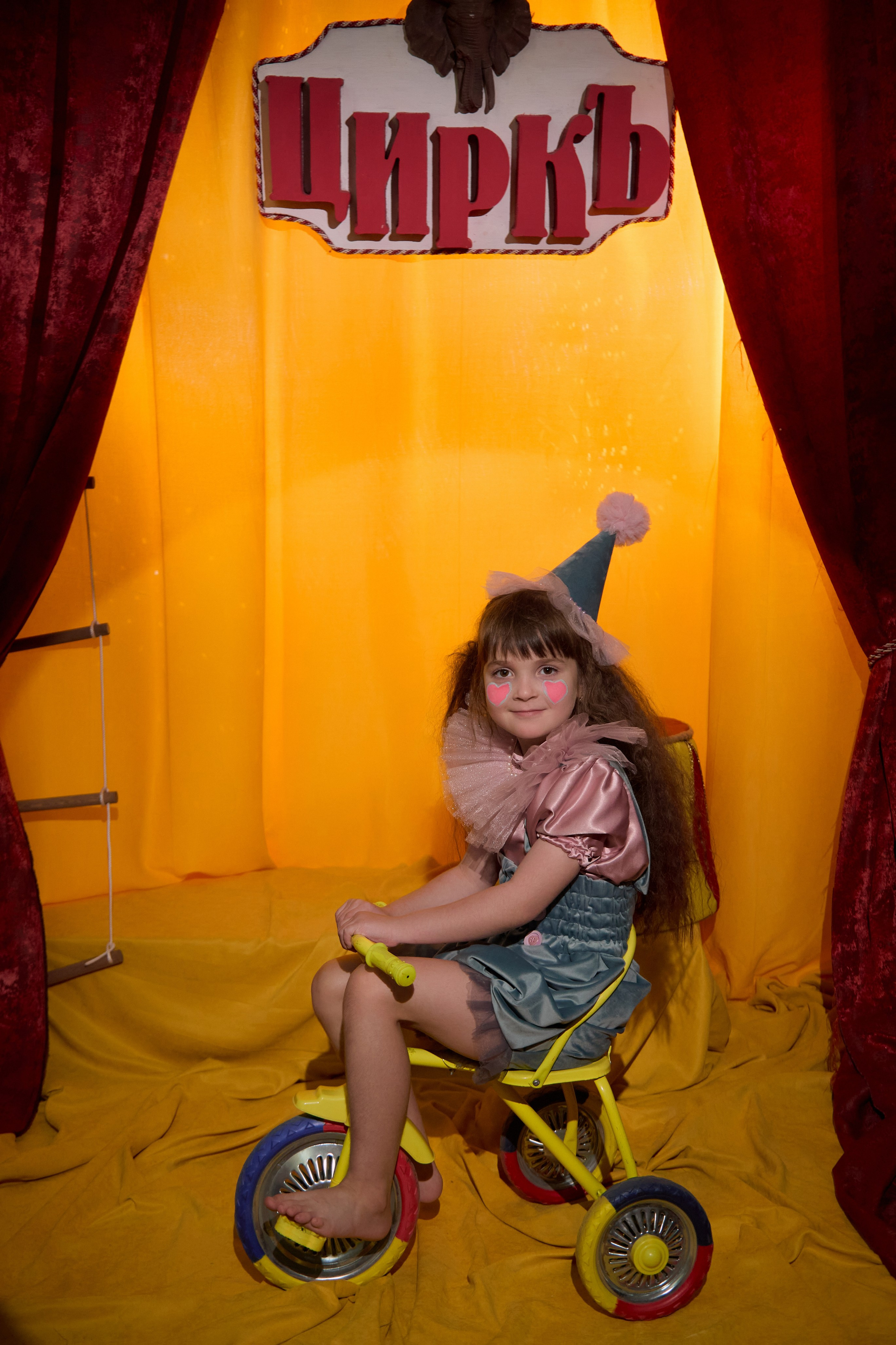 ЦИРКЪ. MeLora Photo