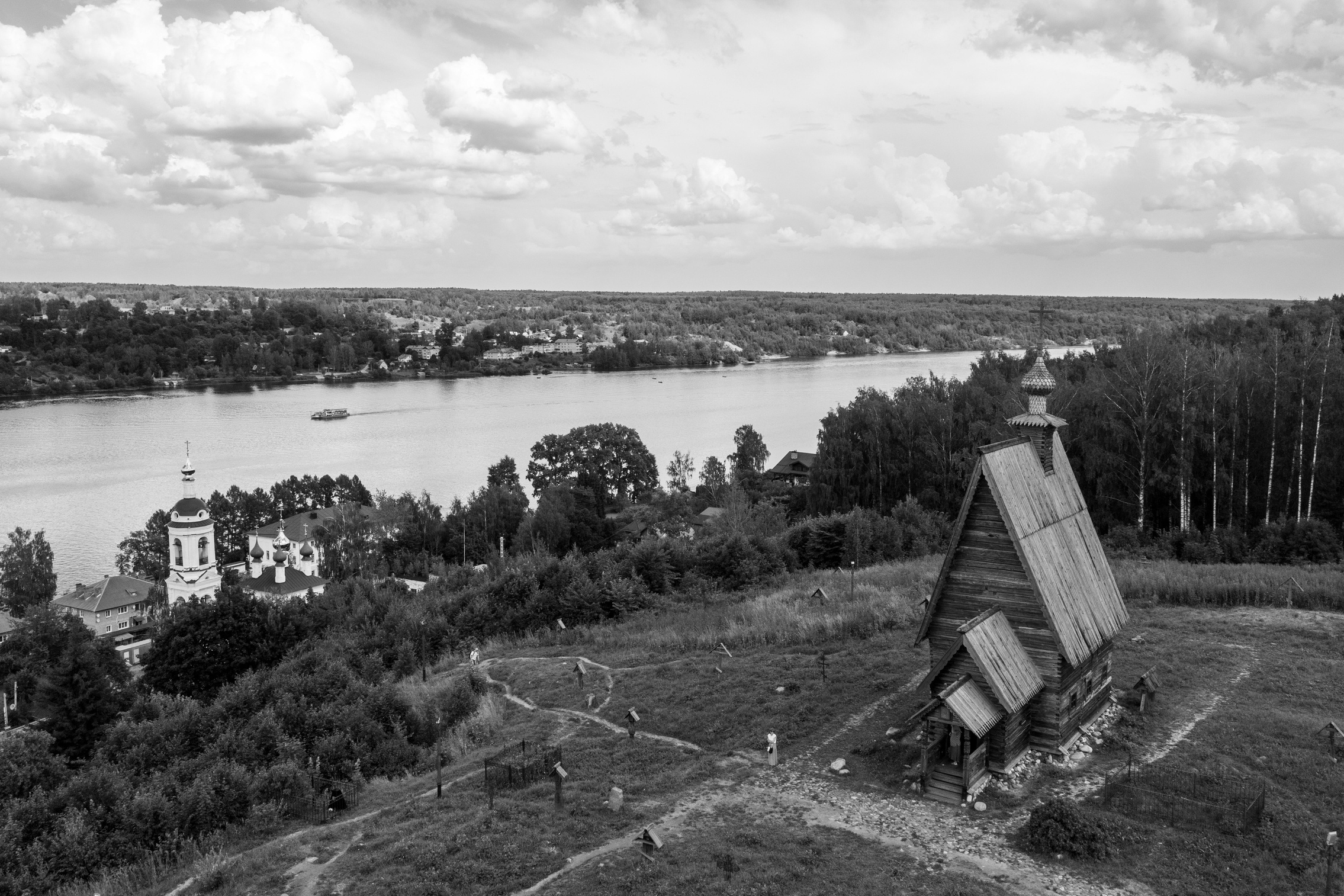 Фотографии Тиграна Худавердяна