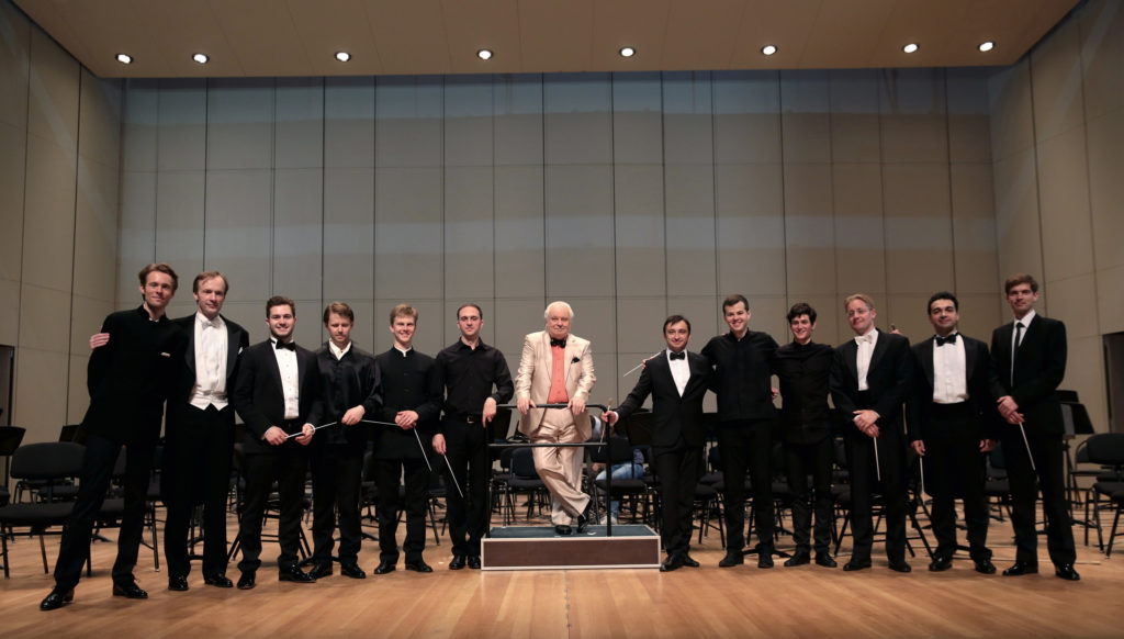 СМИ. Дирижер Андрей Колясников