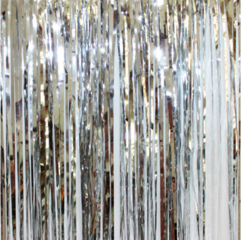 Фотозона с дождиком. Студия праздничного декора