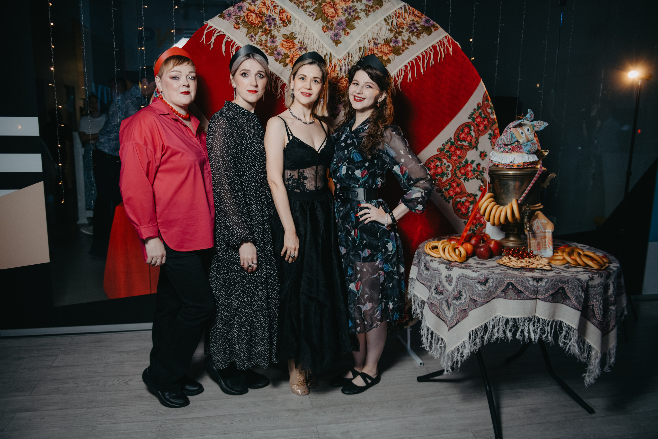 Что лежит у меня в шкафу для съемок и сколько это всё стоит