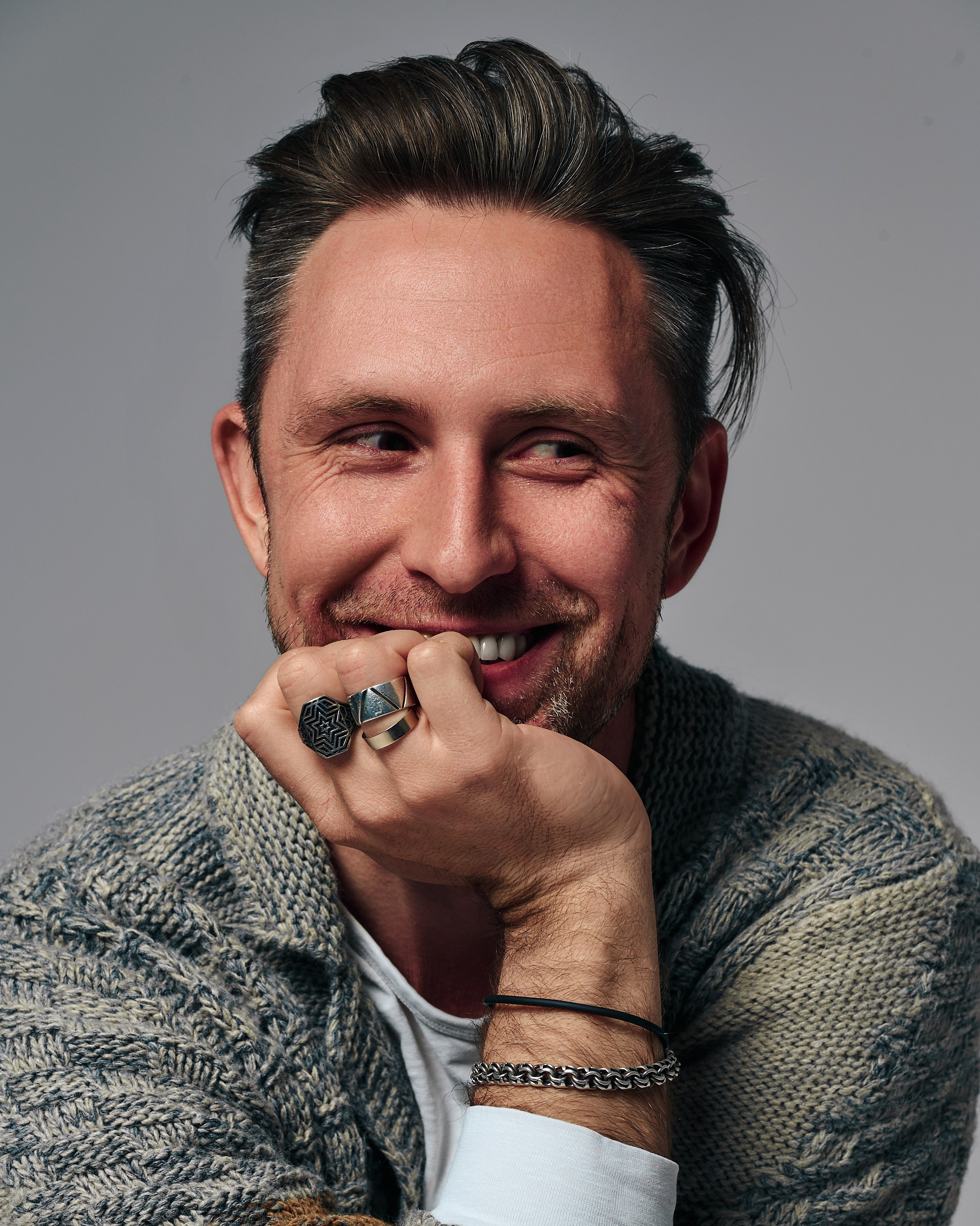 Бизнес портрет. Предметная фото и видеосъемка в Саратове| Профессиональный фотограф