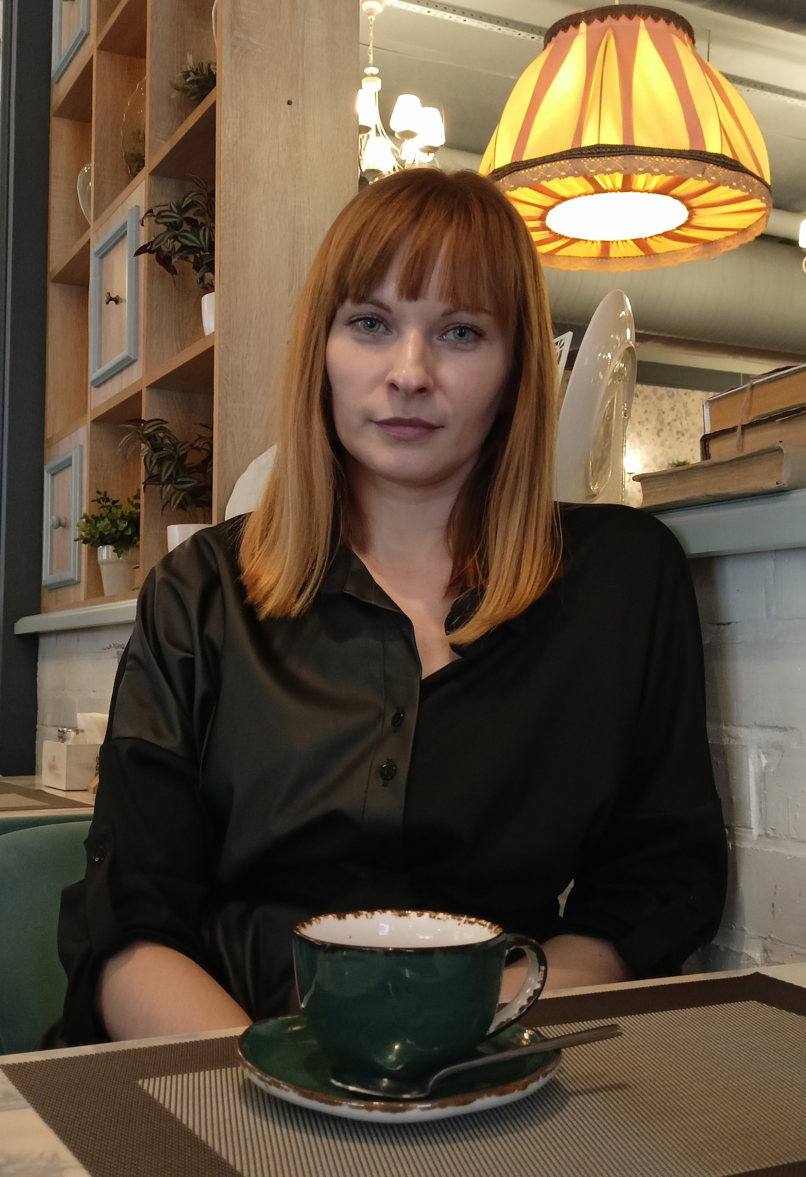 <img src="ml.jpg" alt="Уличная съемка девушки в Ростове в парке Левобережье">