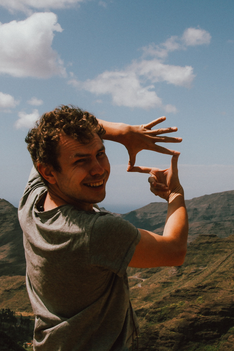 Услуги. Стрит-фотография, полная абсурда, идиотизма и красоты