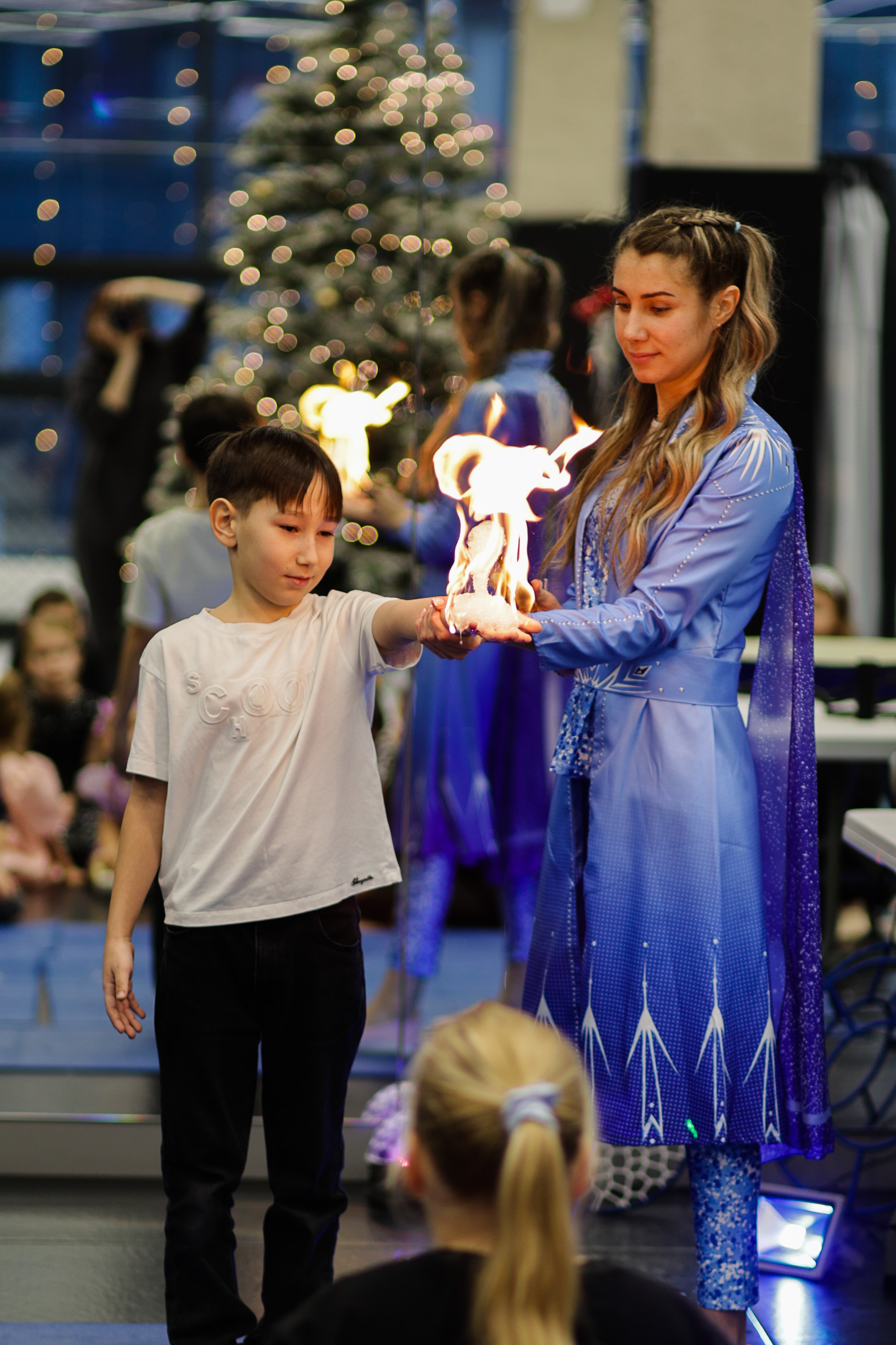 Новогодняя семейная фотосессия в атмосфере тепла и уюта