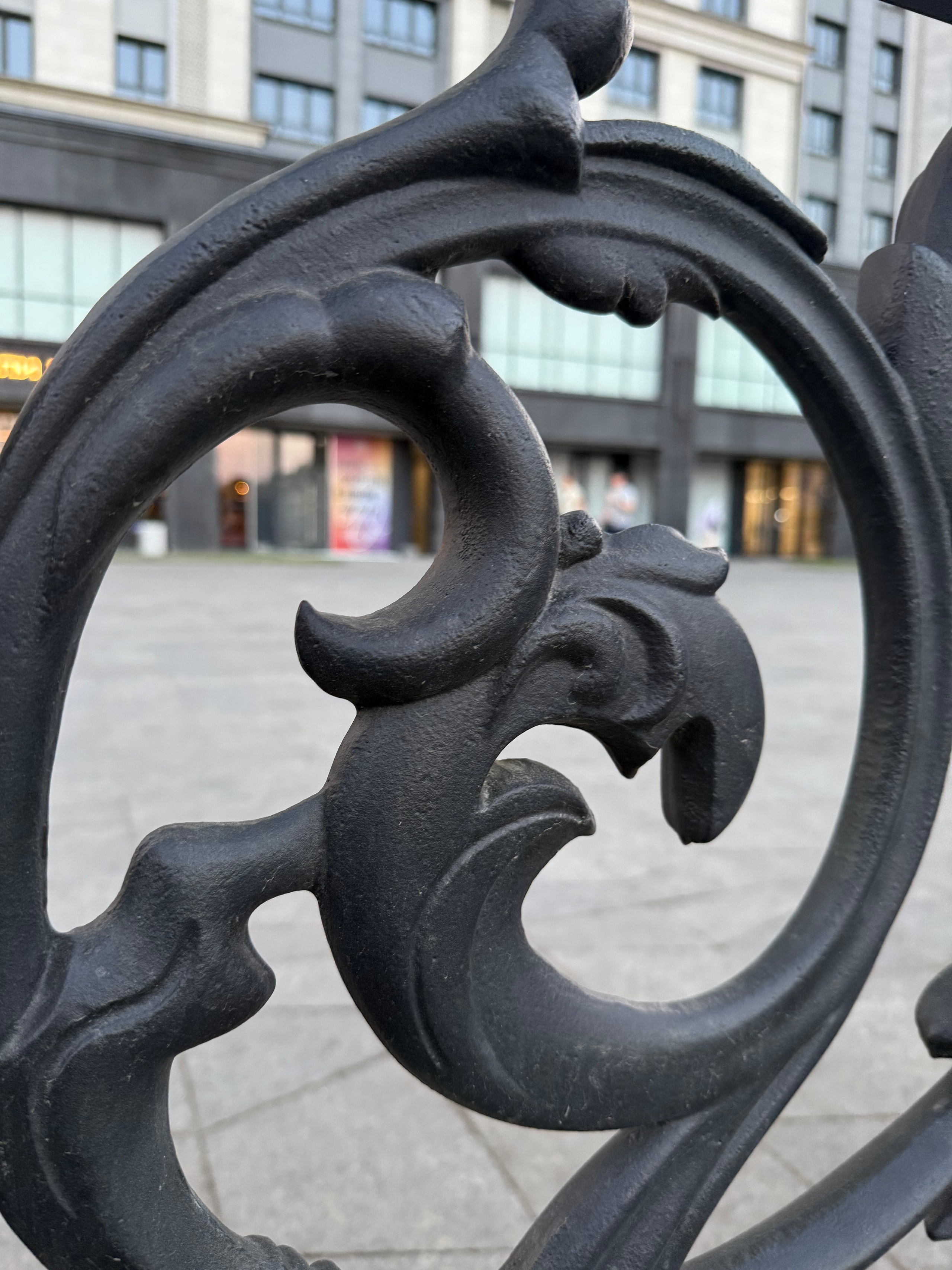 Современная локация для фотосессий — ЖК «Сердце» в Краснодаре