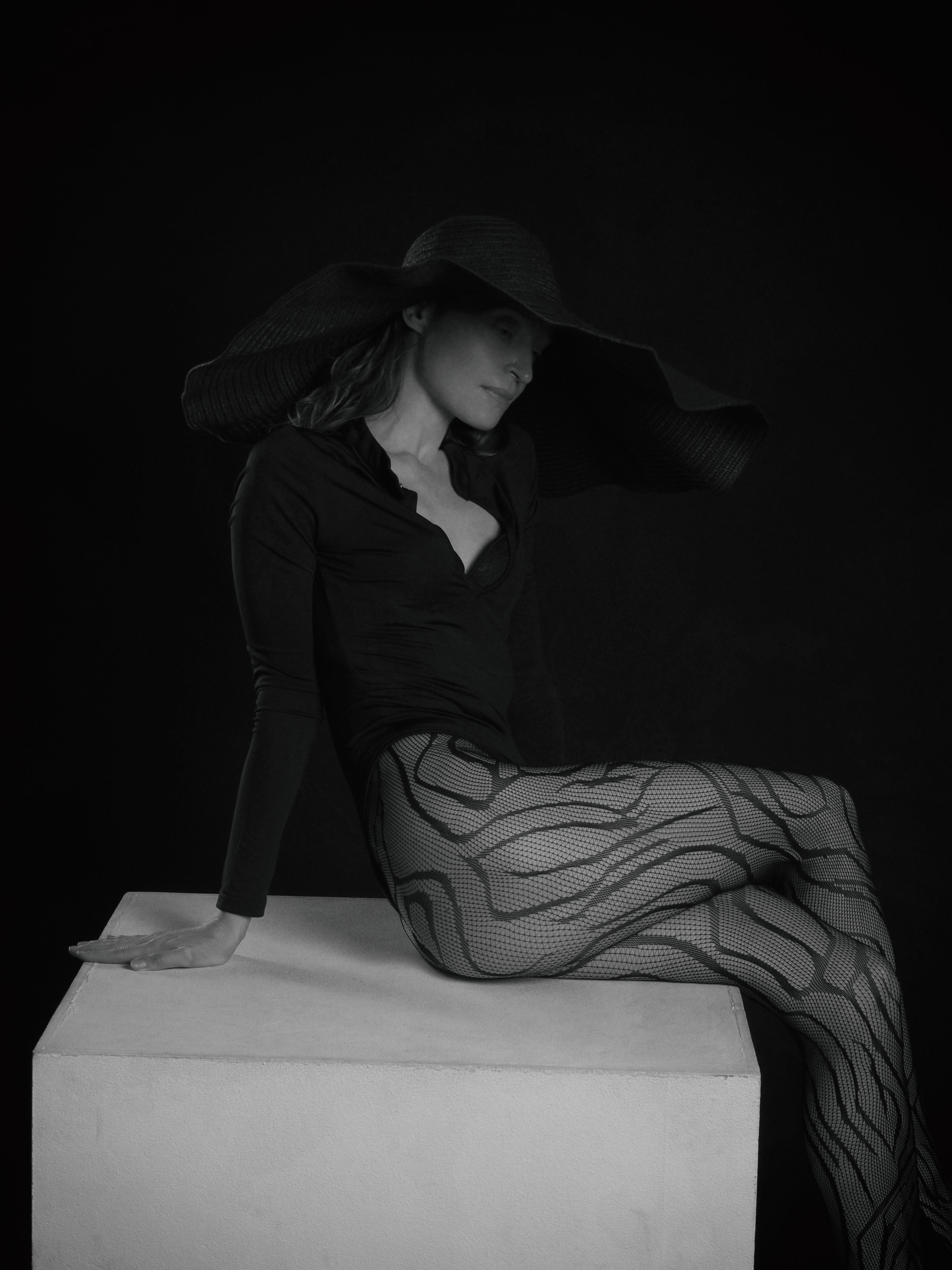 FORM AND VOID. Yulia Yurchevskaya | Art Director & Visual Visionary