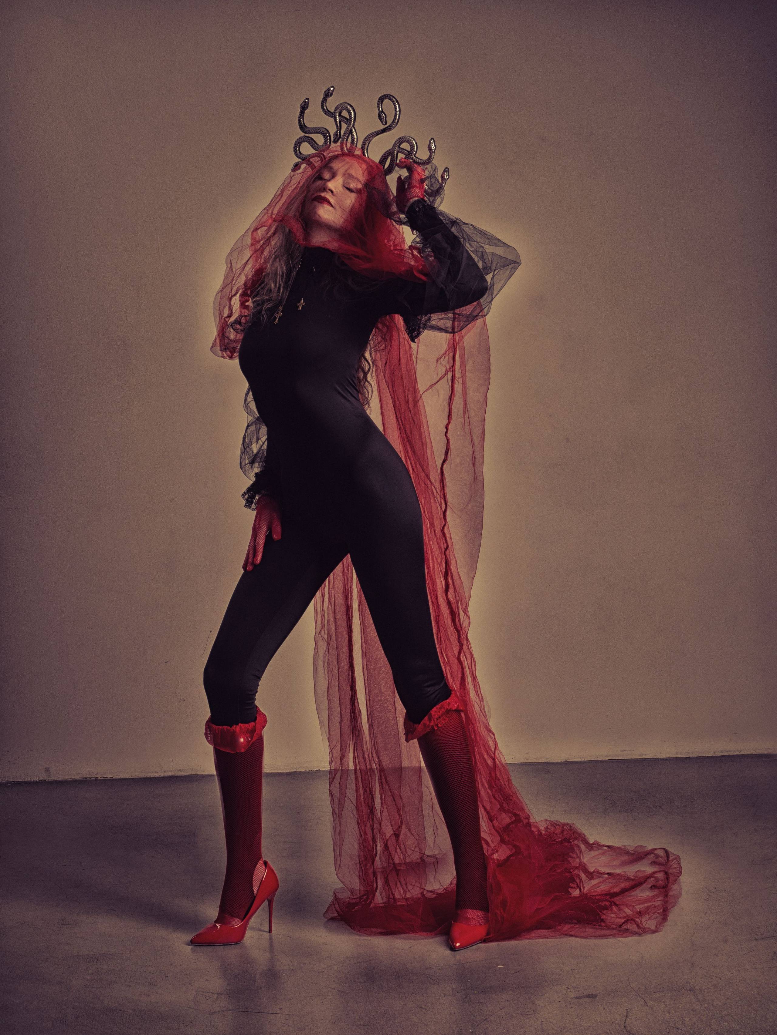 GORGON. Yulia Yurchevskaya | Art Director & Visual Visionary