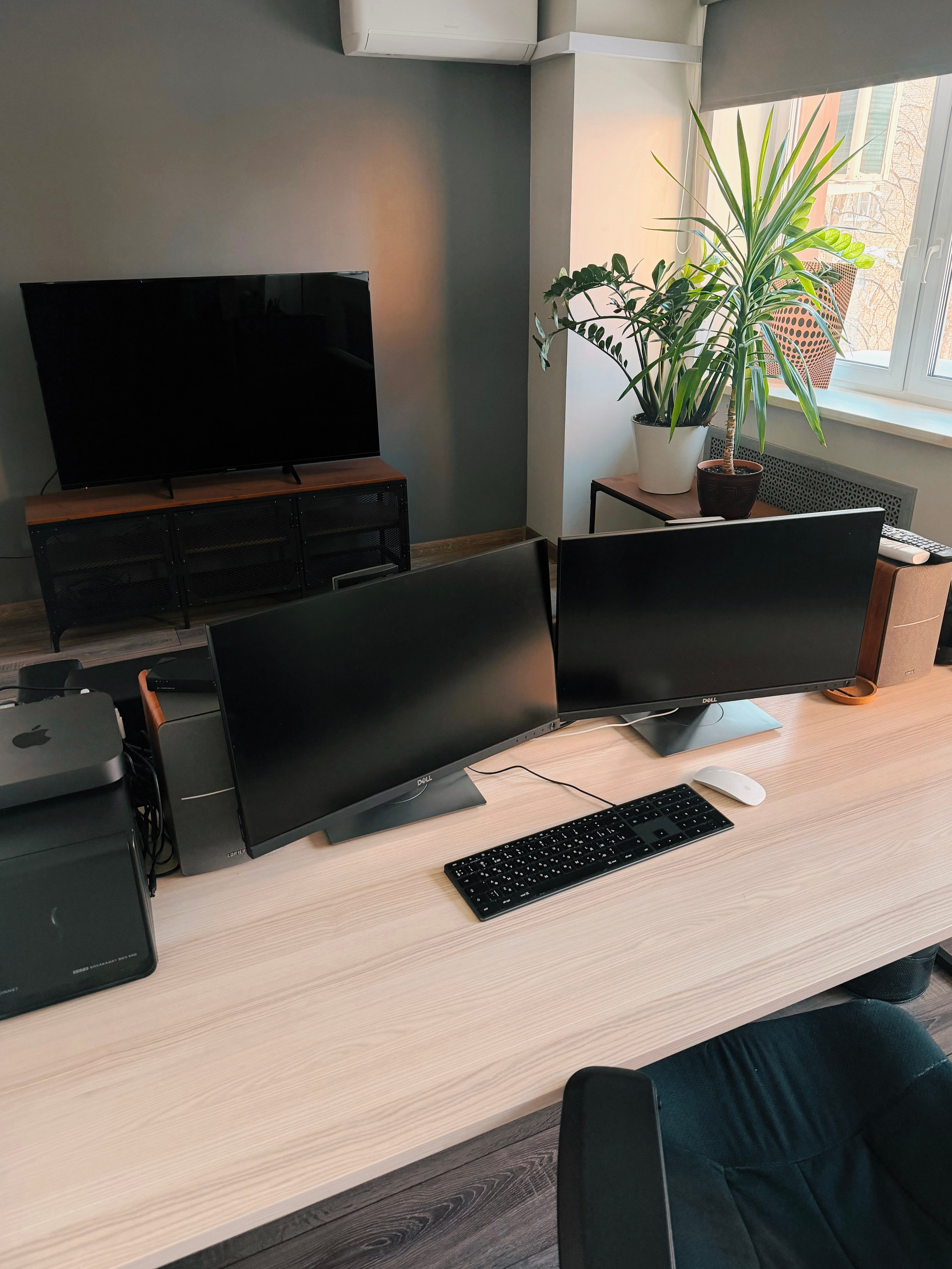 КОНТАКТЫ. STAGE 8, постпродакшн кино и сериалов, Москва