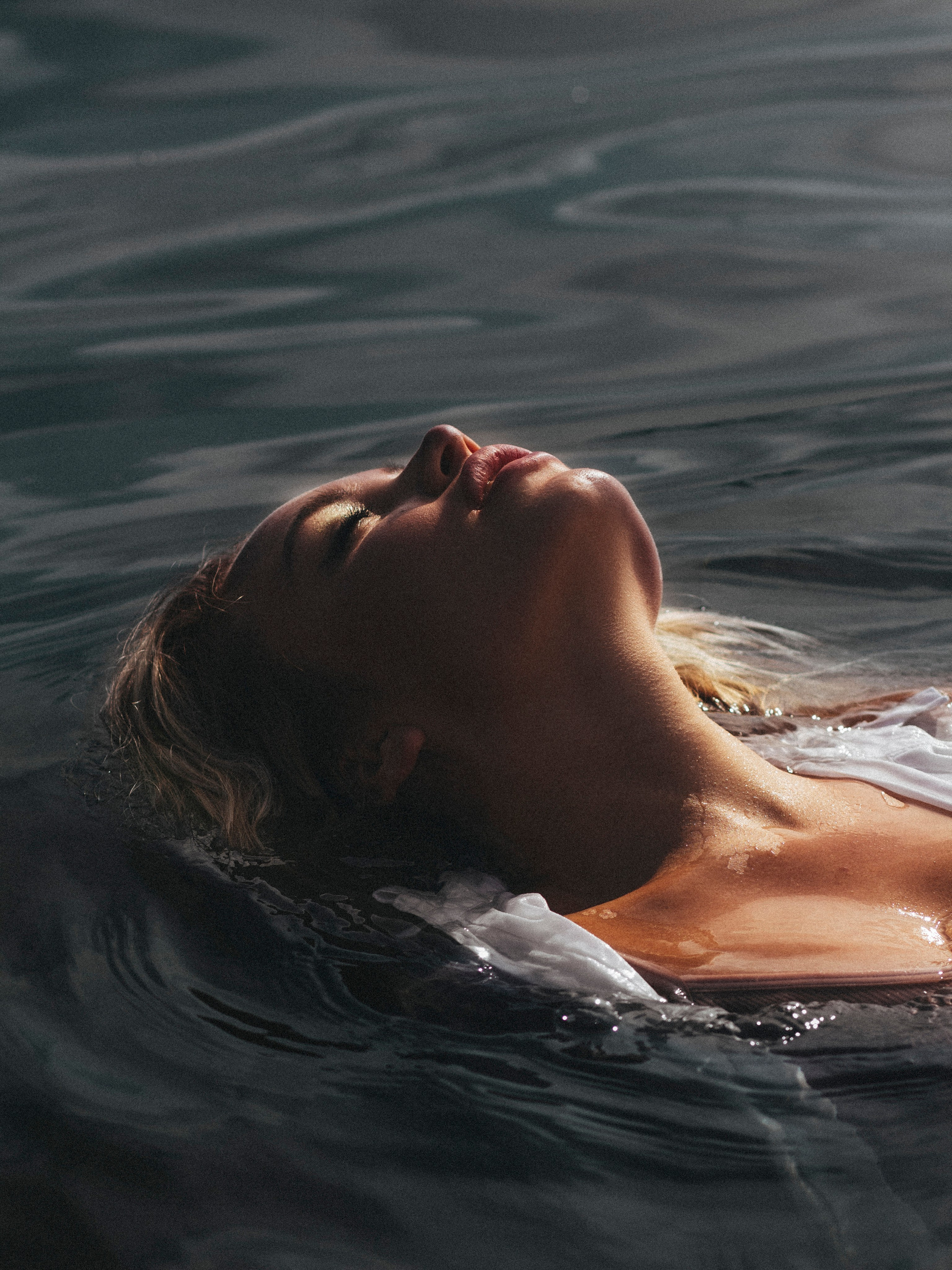 Женский фотограф