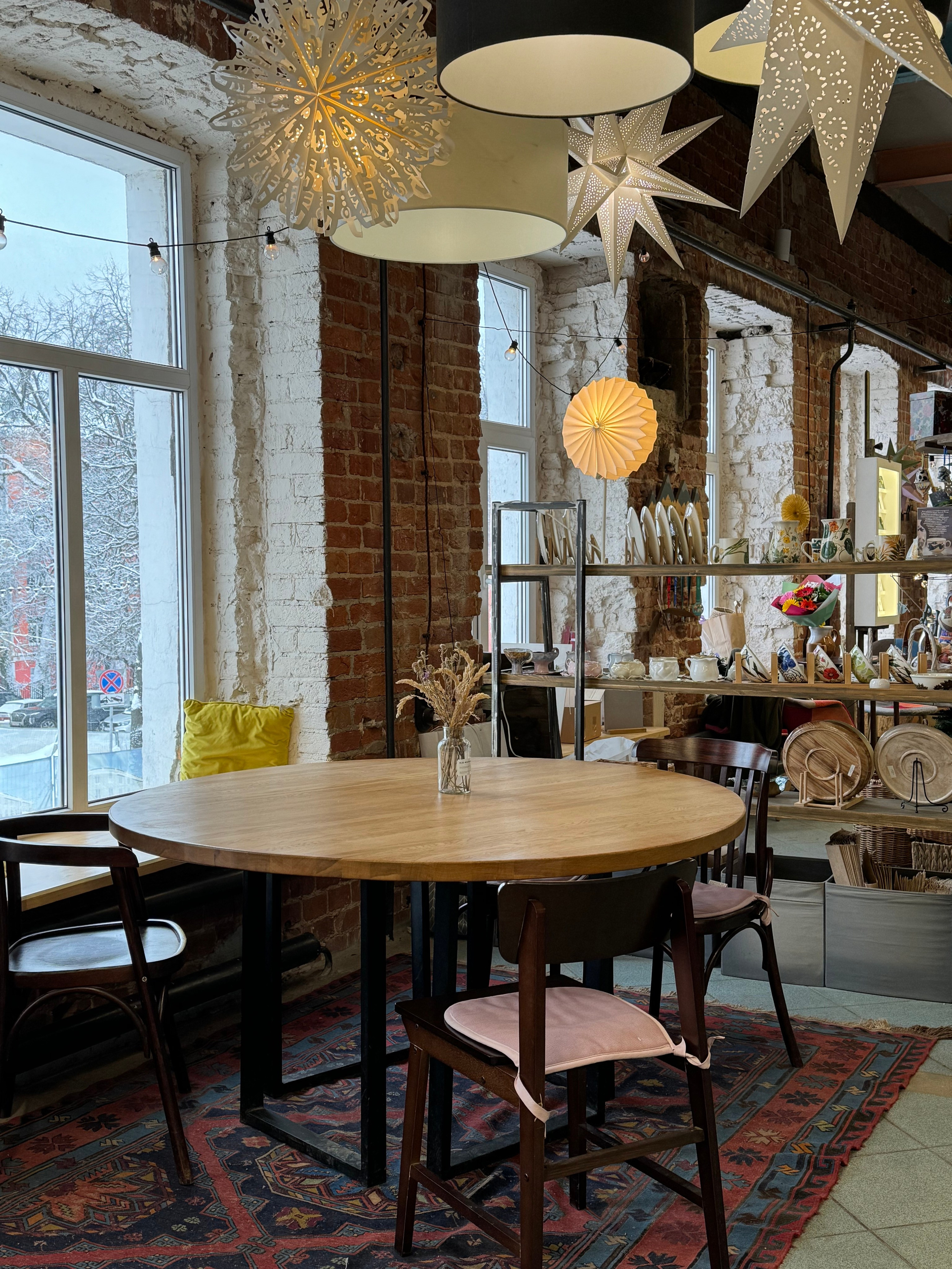 Трикотажка Place: арт-пространство в Сергиевом Посаде. Проект «Фотокладовка»: блог уличной фотографии в формате street photo