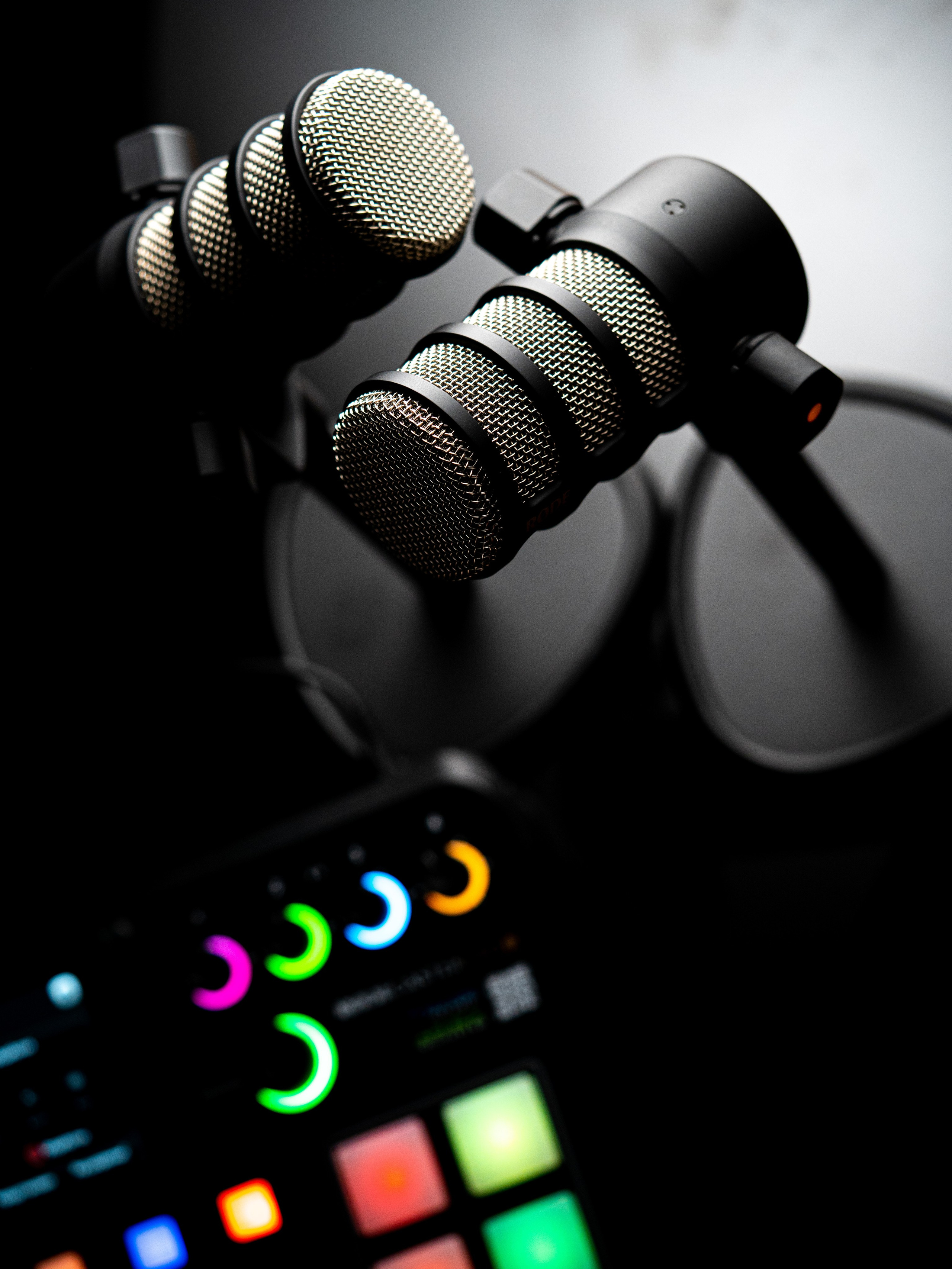 Запись Подкастов и Интервью. Студия визуального контента в Санкт-Петербурге и Москве