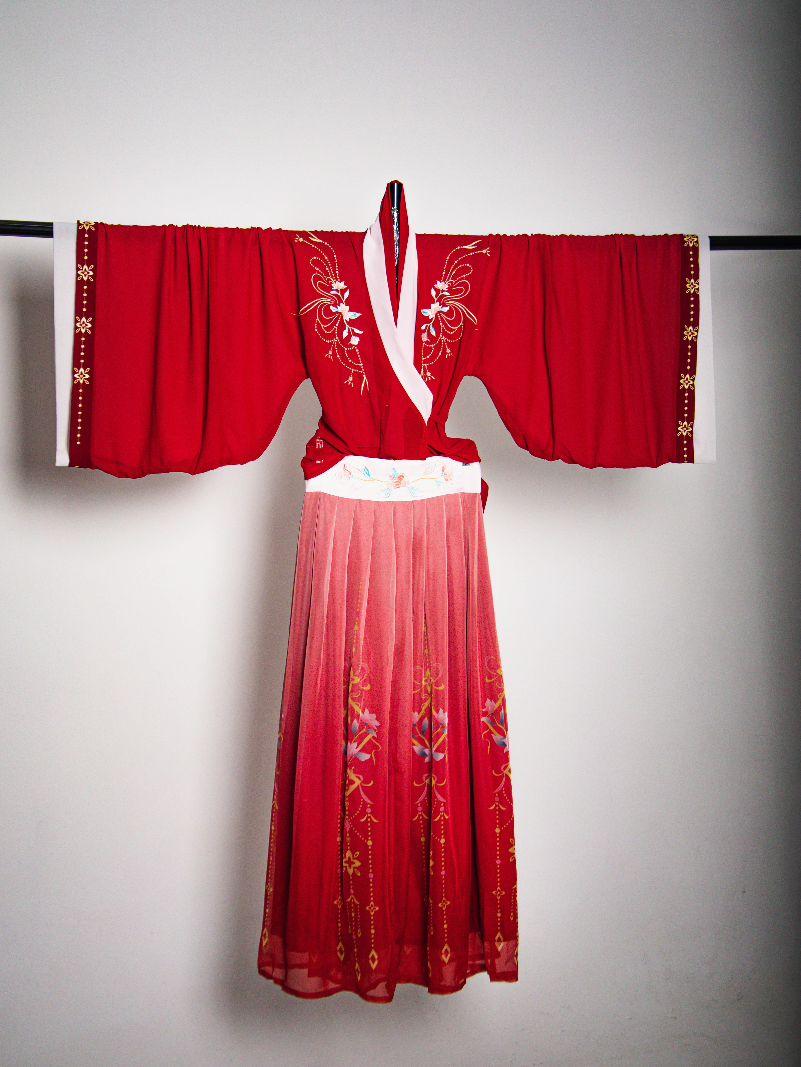 Аренда платьев. Фотостудия Ikidashi. Фотосессии в студии под ключ. Москва. Семейные и детские фотосессии