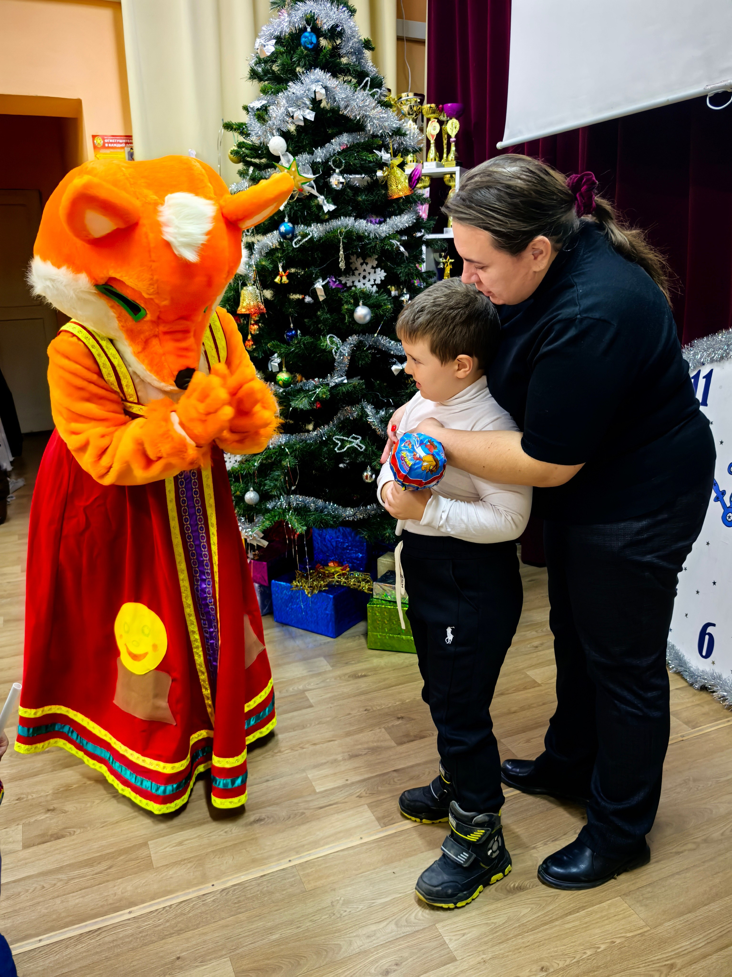 Поздравление участников проекта «Включи заботу» с Новым годом!. АНО «Центра социальных проектов «Путь в большой мир»