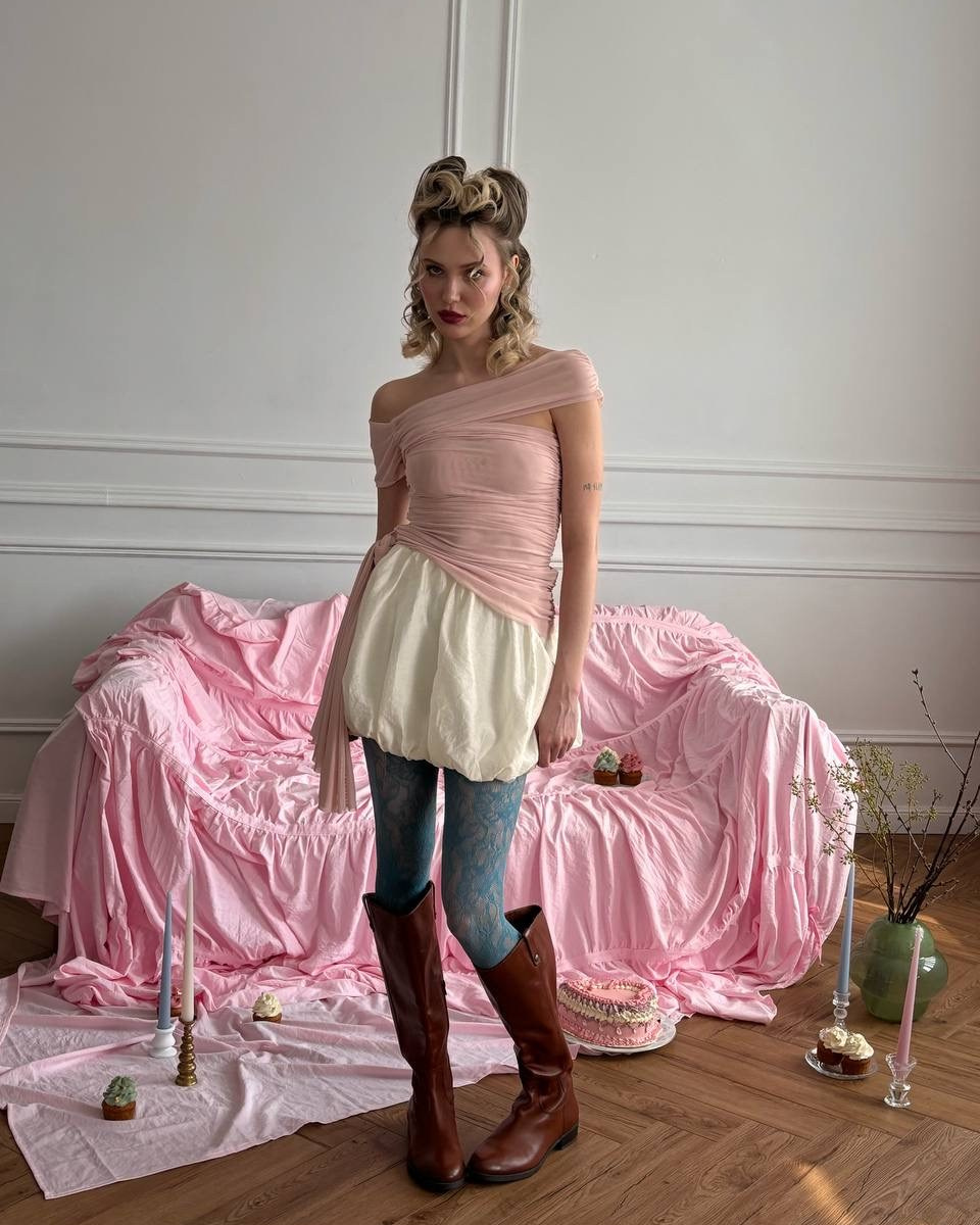 Рубашки и топы. Iva rent