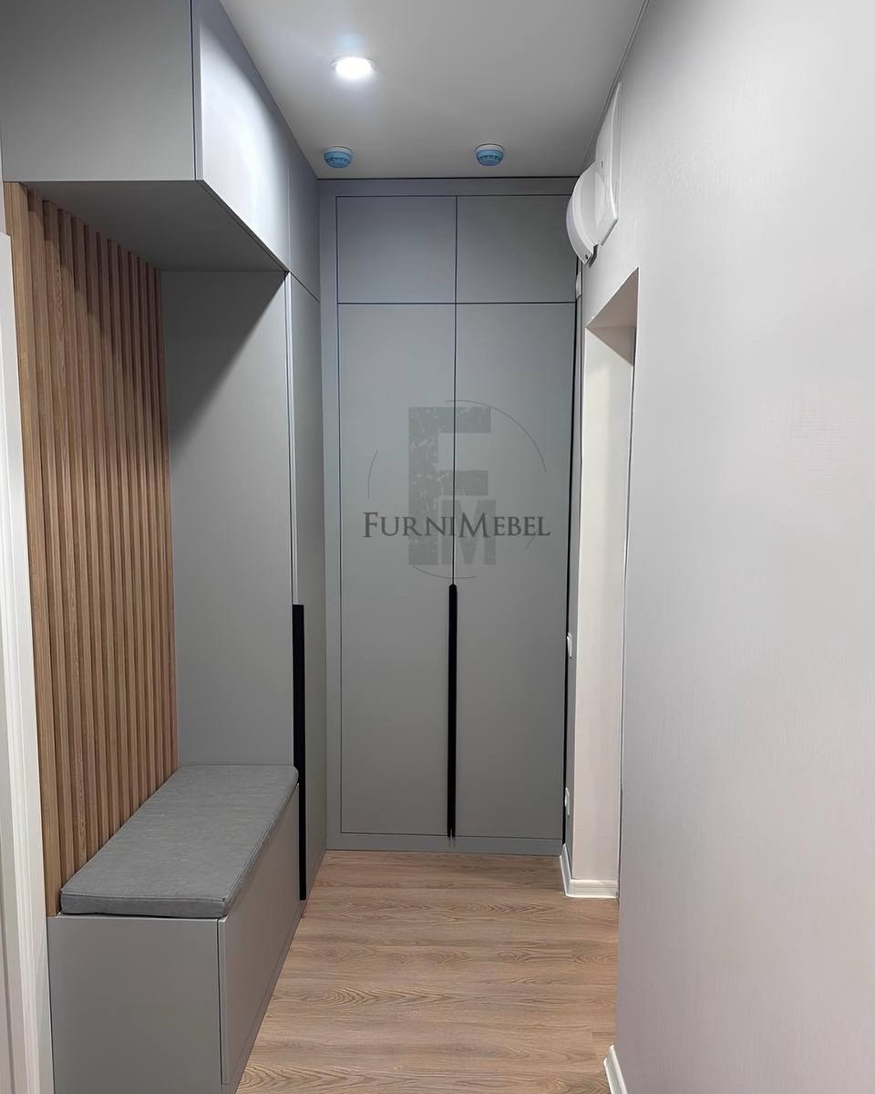 Прихожие на заказ по индивидуальным размерам в Москве