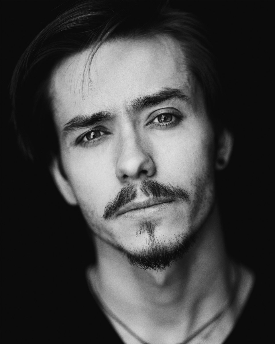 Photographer in Tokyo Anatolii Ozarto