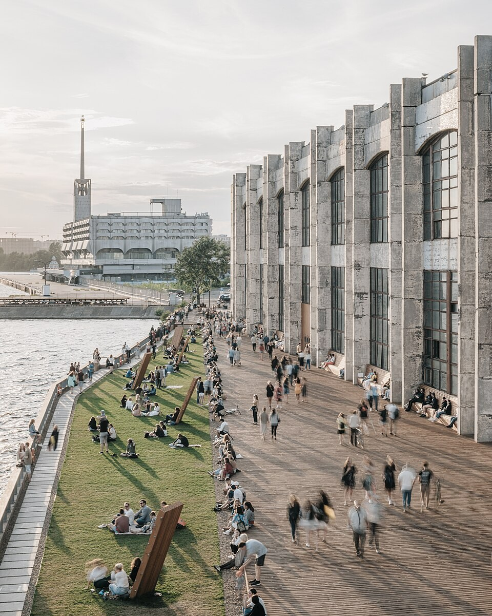 Фото года MFamilia — фотовыставка в Севкабель Порт. Организация фотовыставок в Петербурге и Москве, MFamilia (МФамилия)