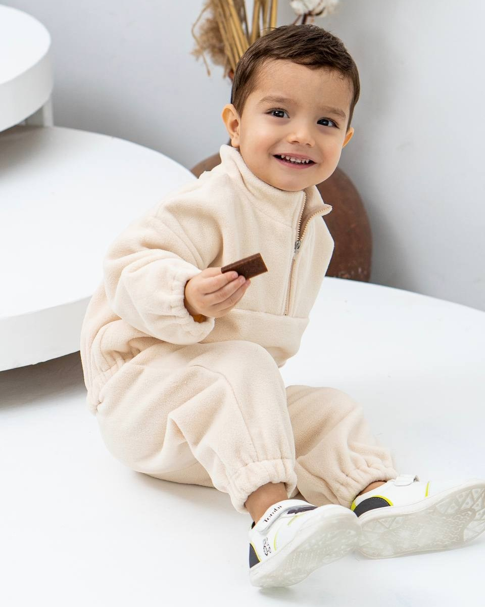 Модели мальчики дети от 1 до 17 лет для съемки на маркетплейсы. ТМ Продакшн — Съемка для маркетплейсов в Москве