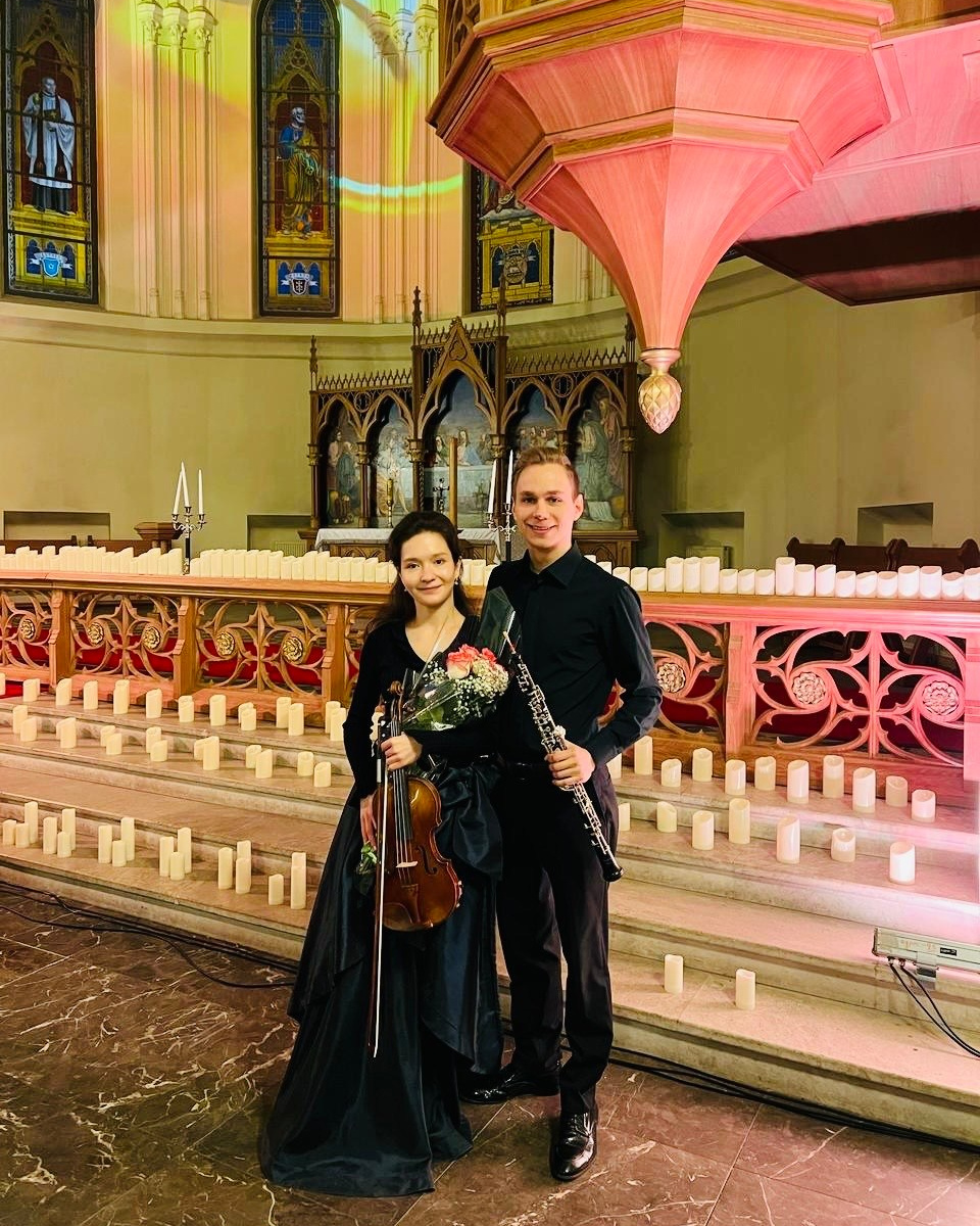 Инструментальный ансамбль «I Fiori». Скрипачка Анна Савкина