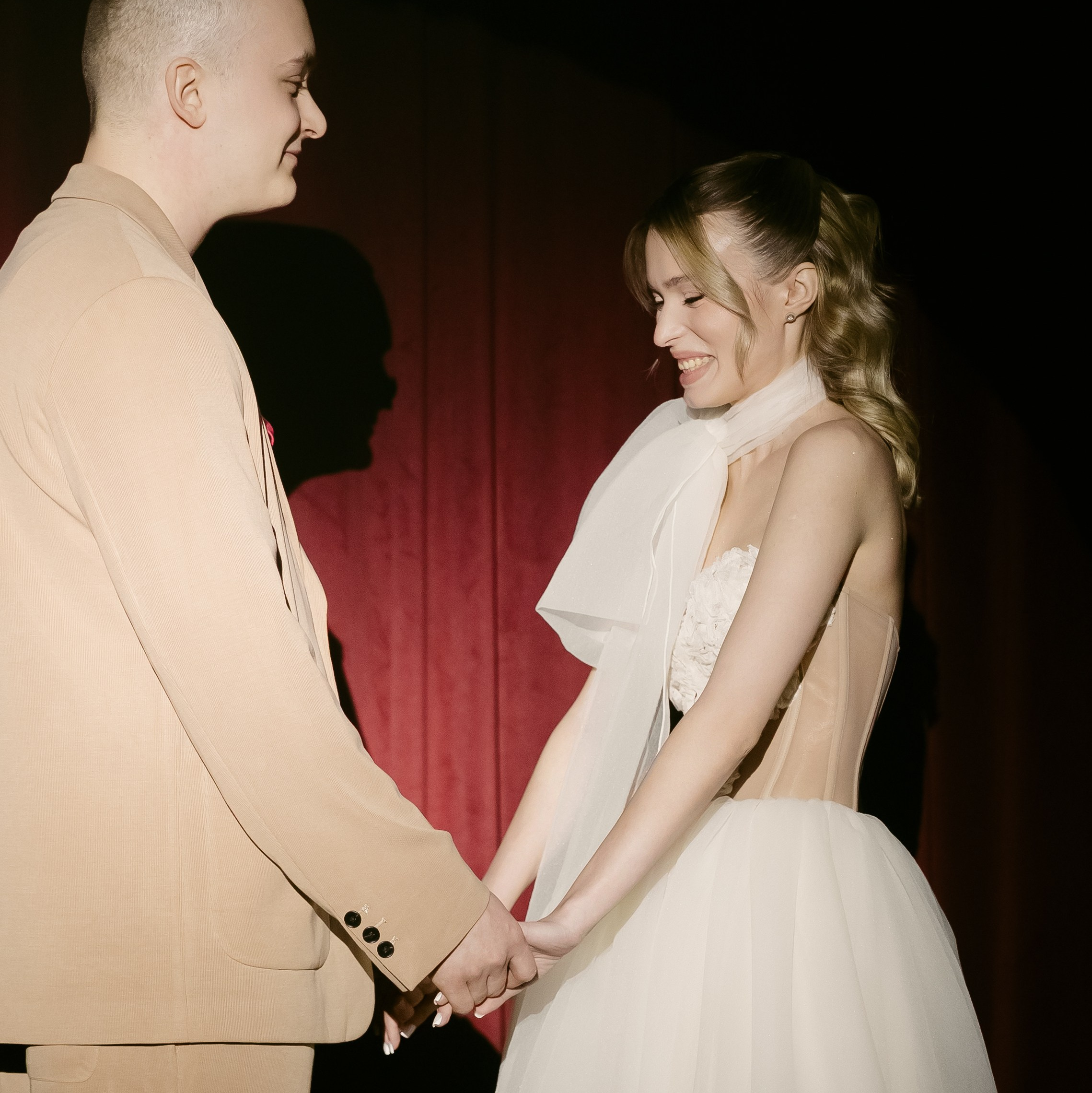 СТОИМОСТЬ 2026 год. Фотограф, который снимает любовь в Санкт-Петербурге