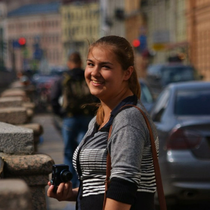 Дарья Дирель. Фотограф из Москвы. Провожу портретные съемки в Москве. Также занимаюсь студийной, предметной фотосъемкой и съемкой мероприятий.. Всегда рада сотрудничеству, пишите!