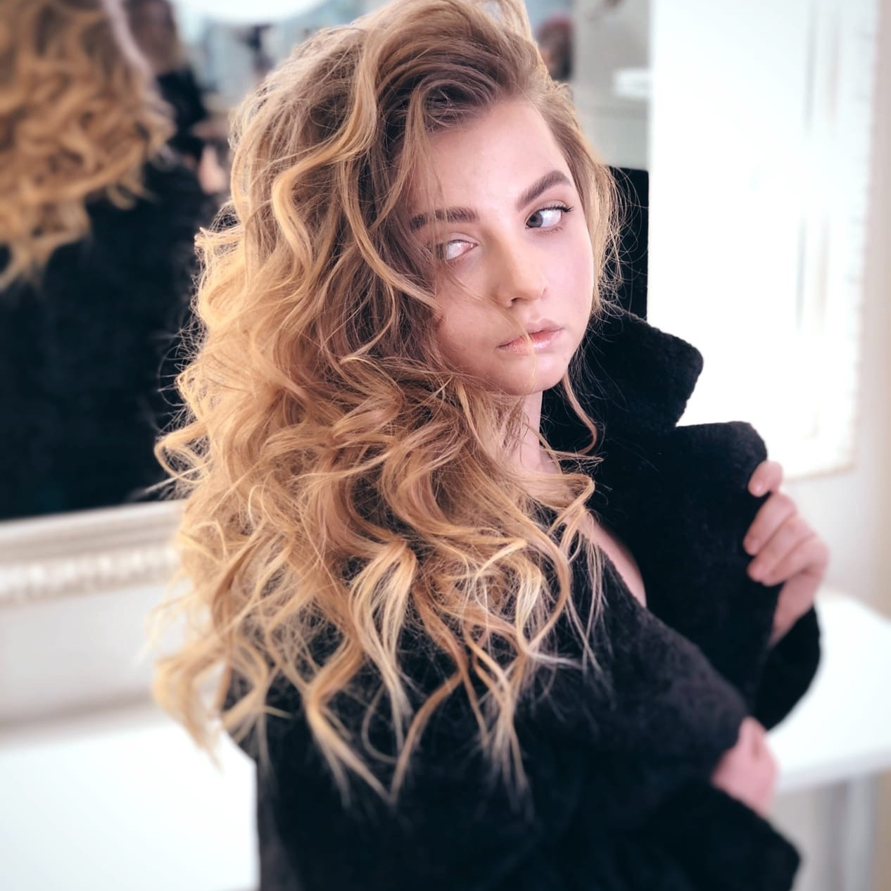 Контакты. Фотограф Абакумова Анастасия