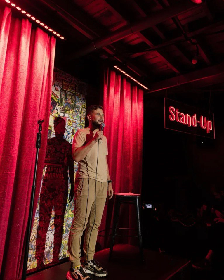 Работа с голосом и речью, публичные выступления - Владивосток. Ведущий Дмитрий Ширяев