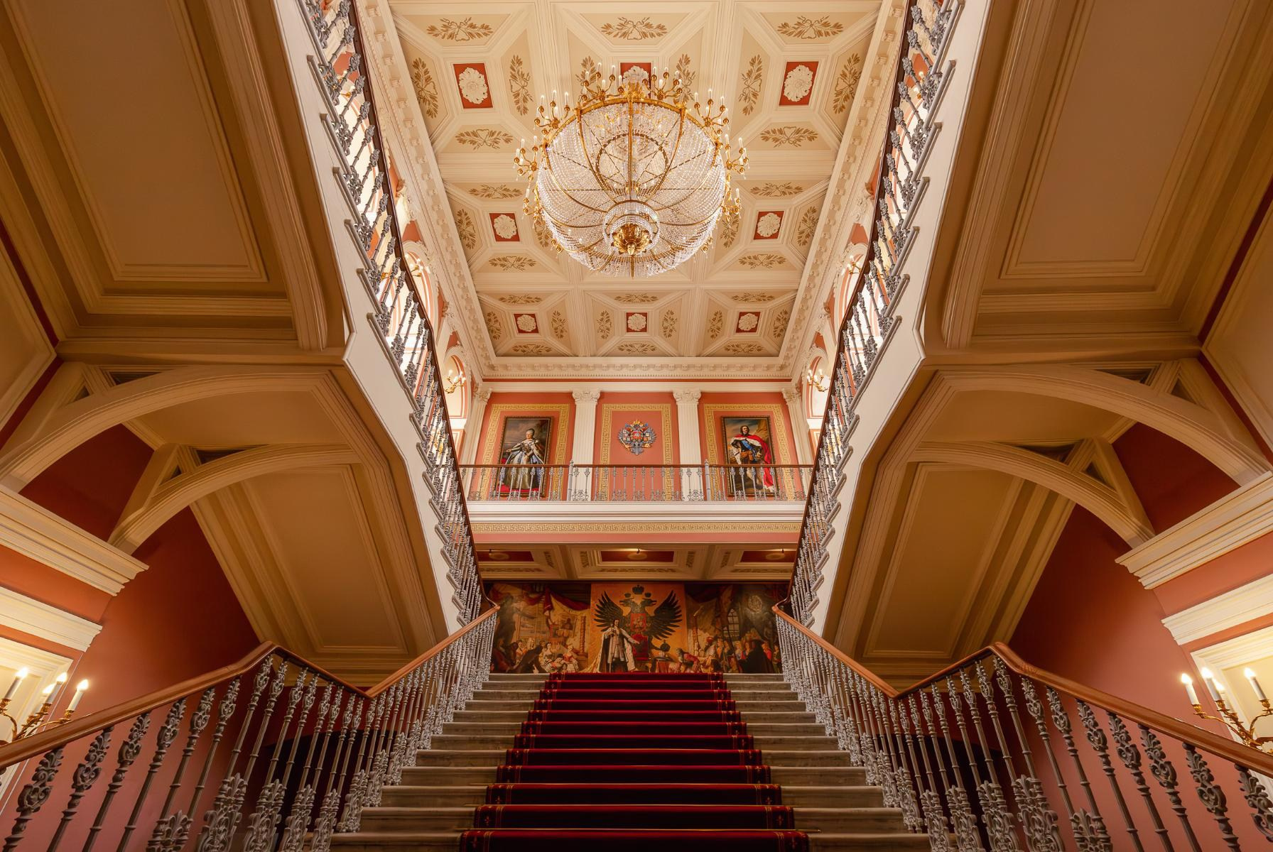 Локации для свадебной фотосессии в Санкт-Петербурге в плохую погоду. Свадебный и портретный фотограф в Санкт-Петербурге Анна Демьянова