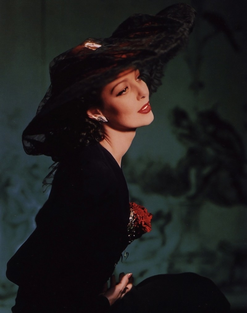 П.Хорст. Выпускные альбомы, фотограф Денис Зимин в городе Ростове-на-Дону