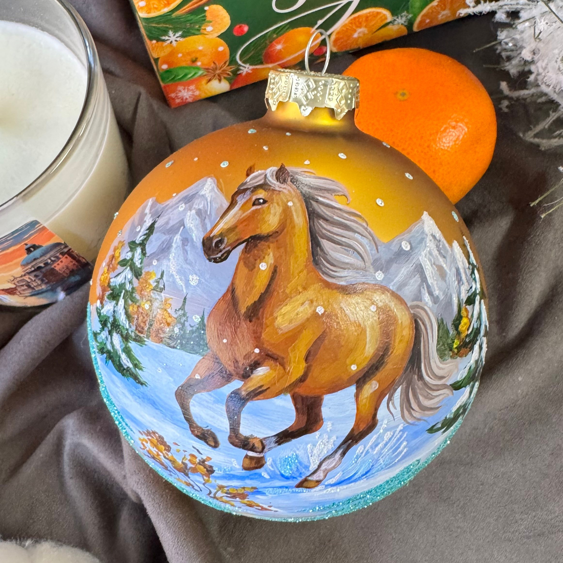 Магазин ёлочных шаров с ручной художественной росписью. Художественная ручная роспись елочных шаров, корпоративные подарки и восковые аромасвечи