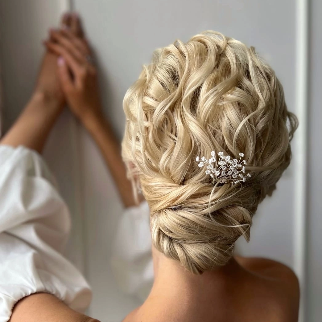 Юлия Донченко, топ-стилист по причёскам и визажист в Москве