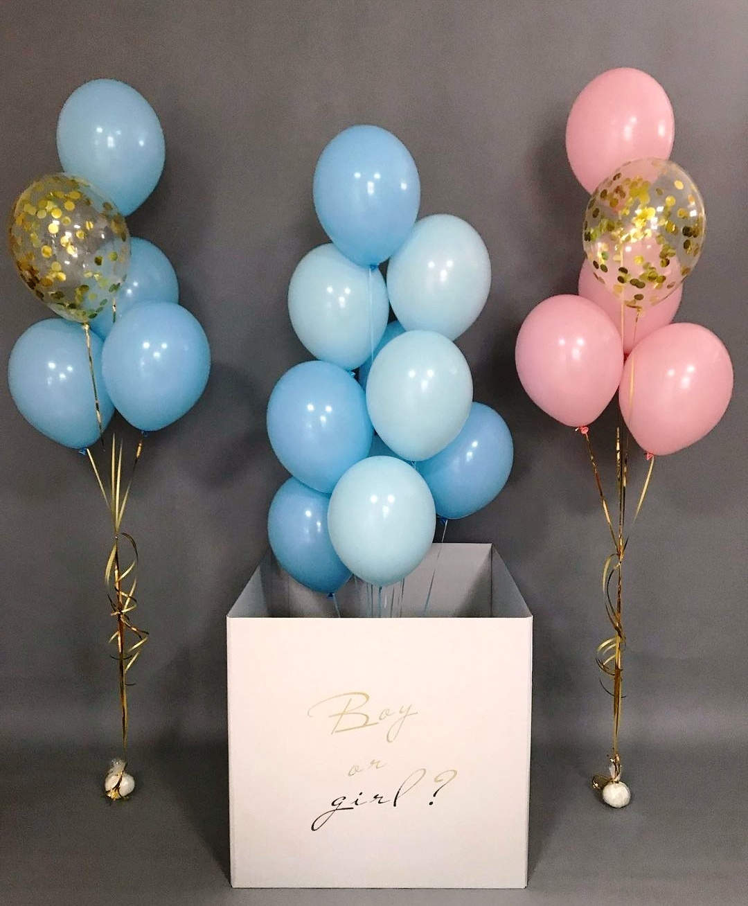 Коробка с шарами. Студия праздничного декора