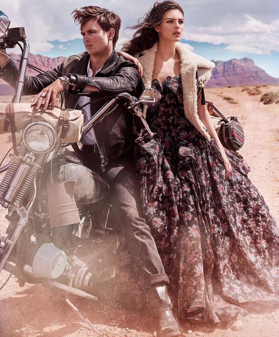 Фотографии знаменитых людей. Выпускные альбомы, фотограф Денис Зимин в городе Ростове-на-Дону