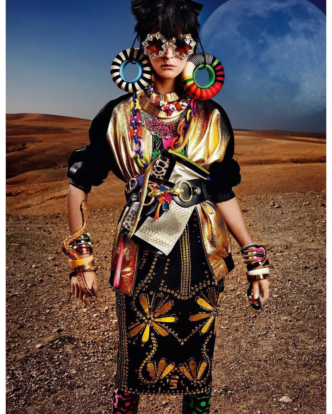 Фотографии знаменитых людей. Выпускные альбомы, фотограф Денис Зимин в городе Ростове-на-Дону