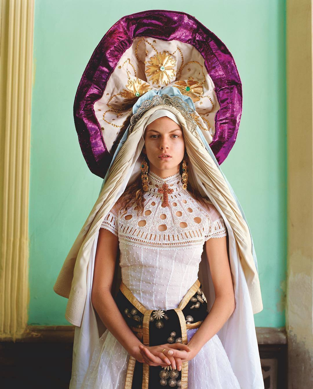 Фотографии знаменитых людей. Выпускные альбомы, фотограф Денис Зимин в городе Ростове-на-Дону