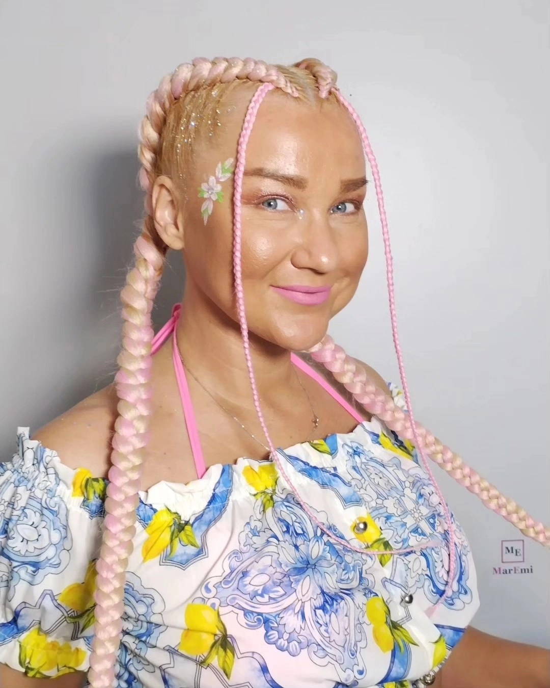 Услуги. Плетение афрокос, дред, брейдов