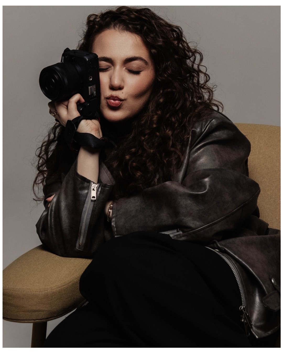 Контакты. Фотограф Ижевск Мария Манелова