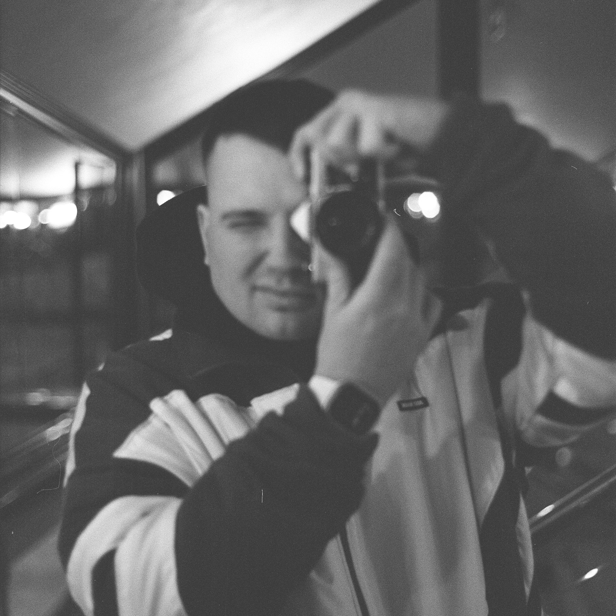 КОНТАКТЫ. Коммерческий фотограф в Москве Андрей Шапар