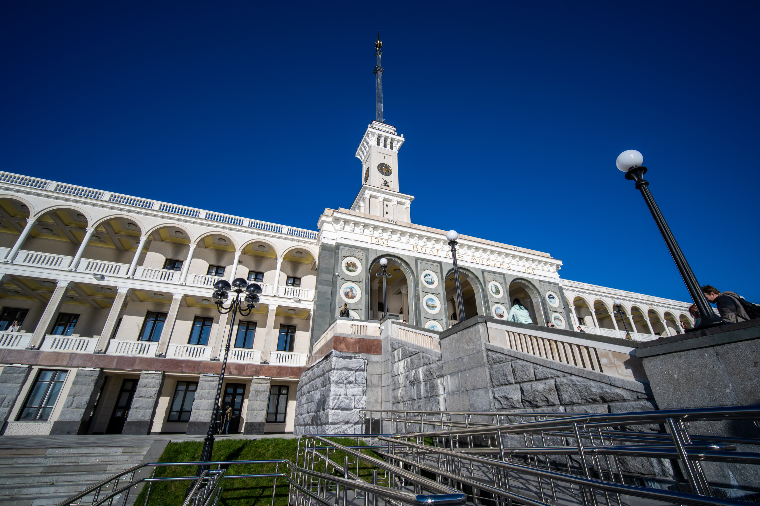 Здание Северного речного вокзала